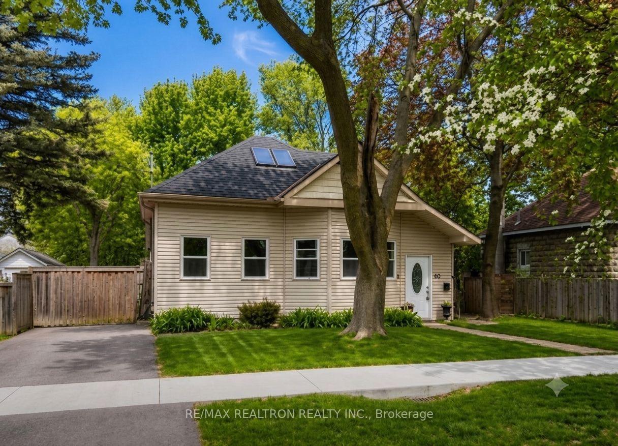 86 John Street, Barrie, On L4n 2k5