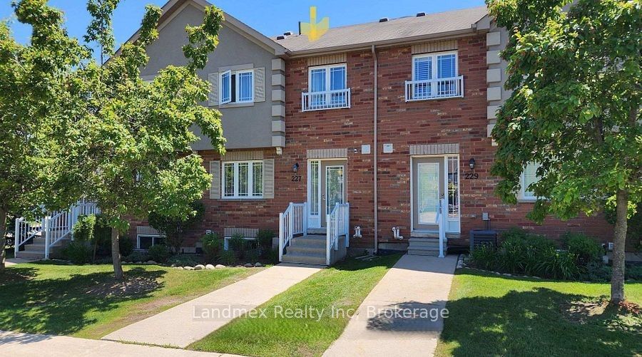 227 Harvie Road 43, Barrie, On L4n 9p8