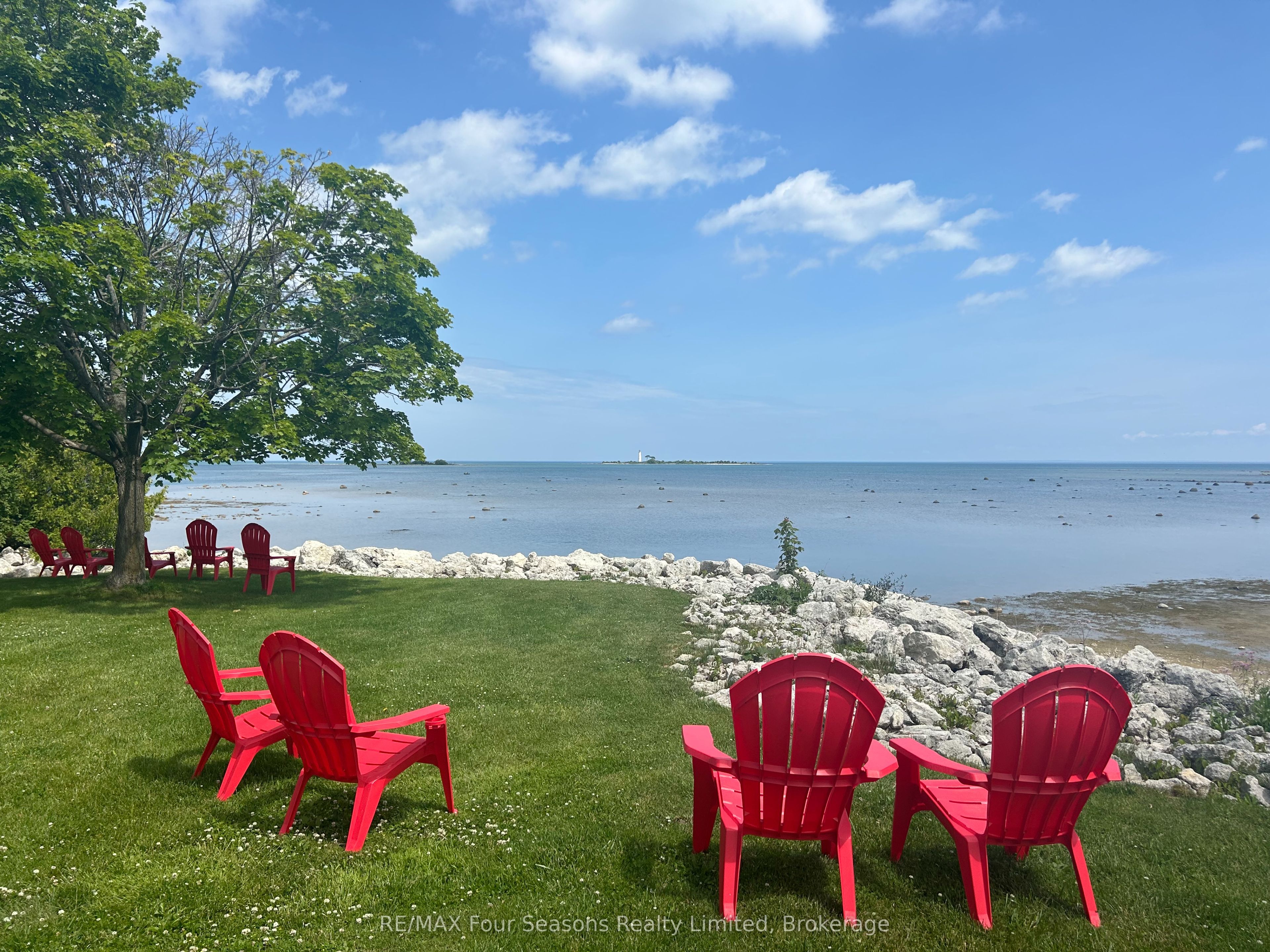 25 Starboard Road 25, Collingwood, On L9y 5c8