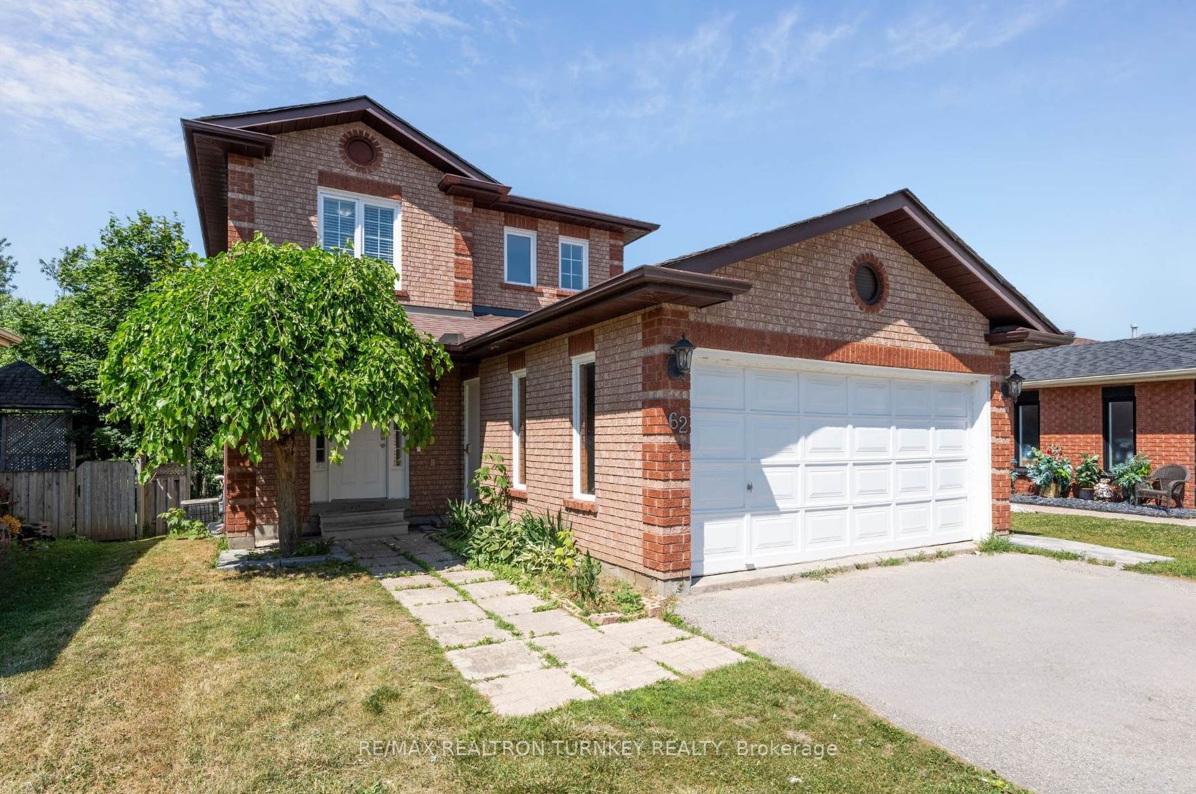 62 Arthur Avenue Upper, Barrie, On L4m 6h5