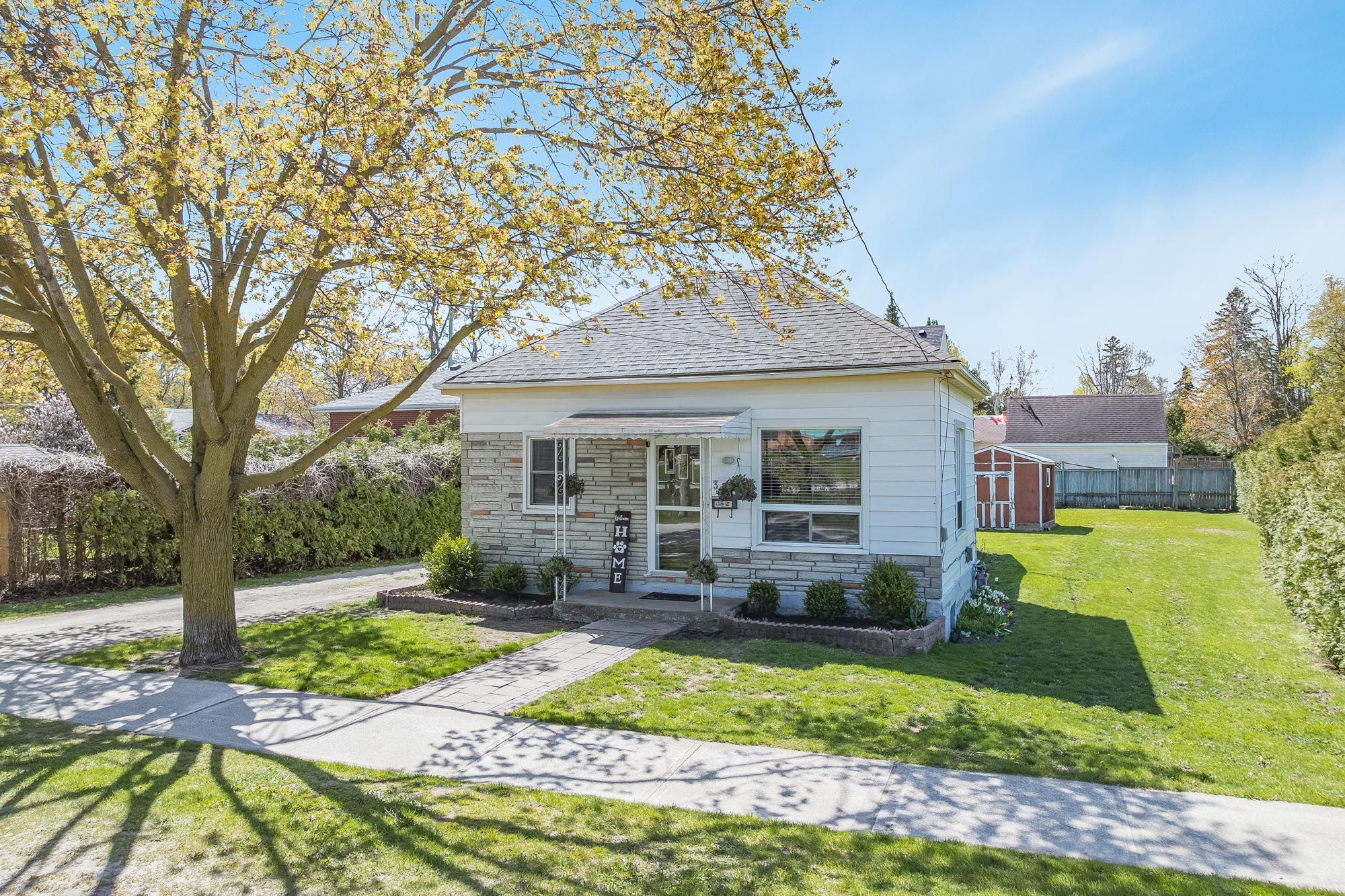 32 Lorne Avenue, Collingwood, On L9y 2b6