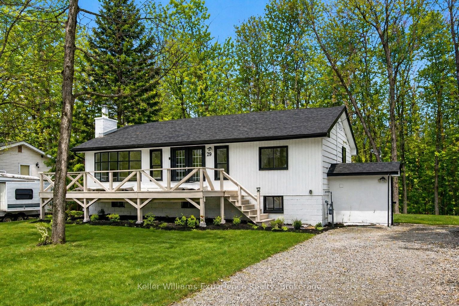 29 Nida Drive, Tiny, On L9m 0b3