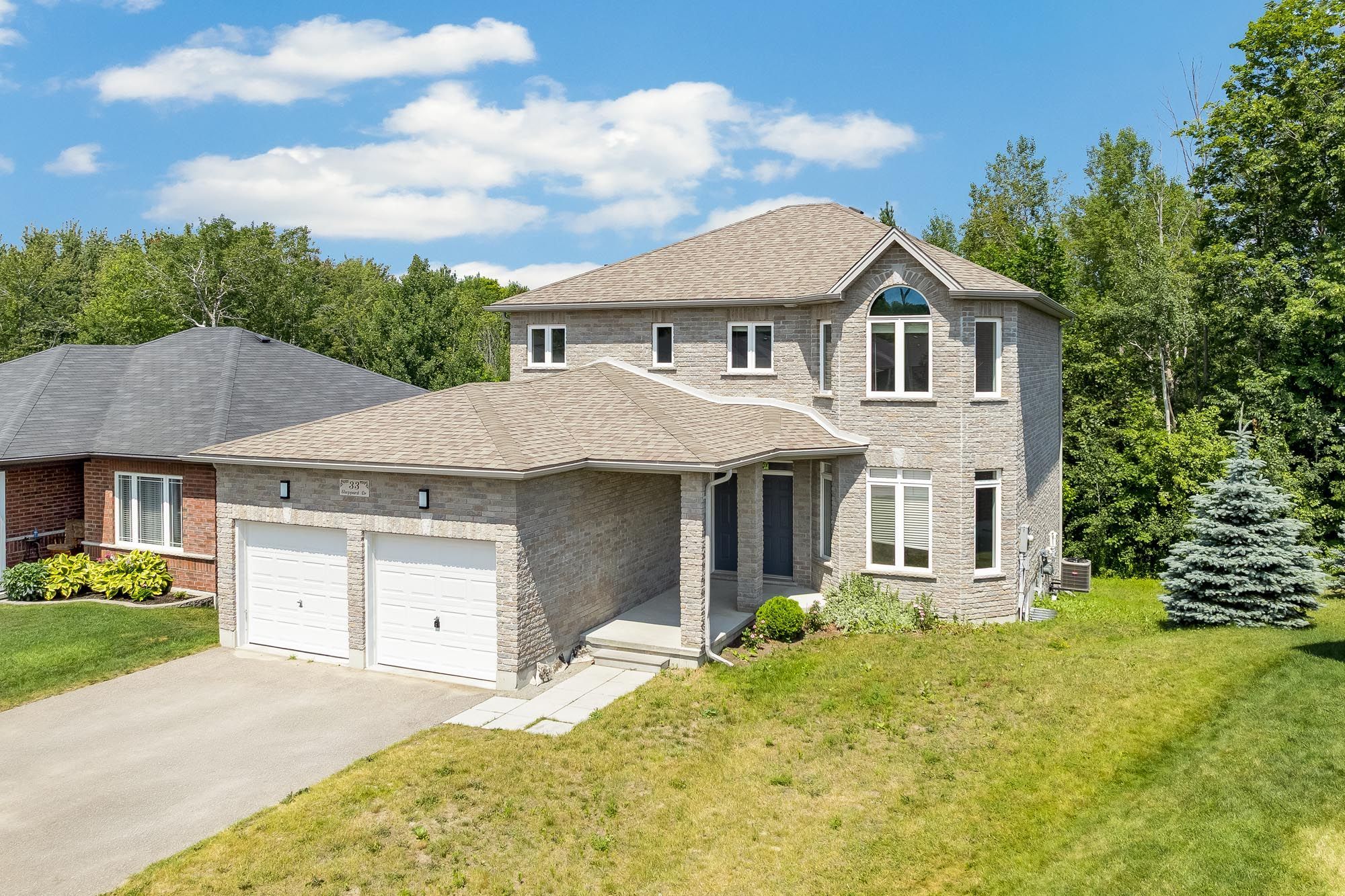 33 Sheppard Drive, Tay, On L0k 2a0