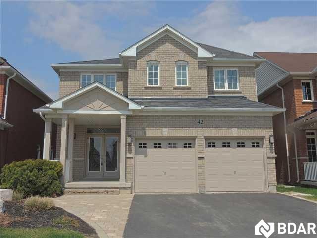 42 Westminster Circle B, Barrie, On L4m 0a4
