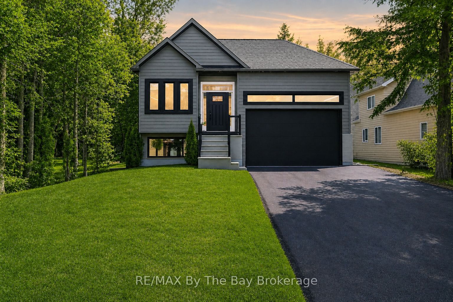35 48th Street N, Wasaga Beach, On L9z 1y3