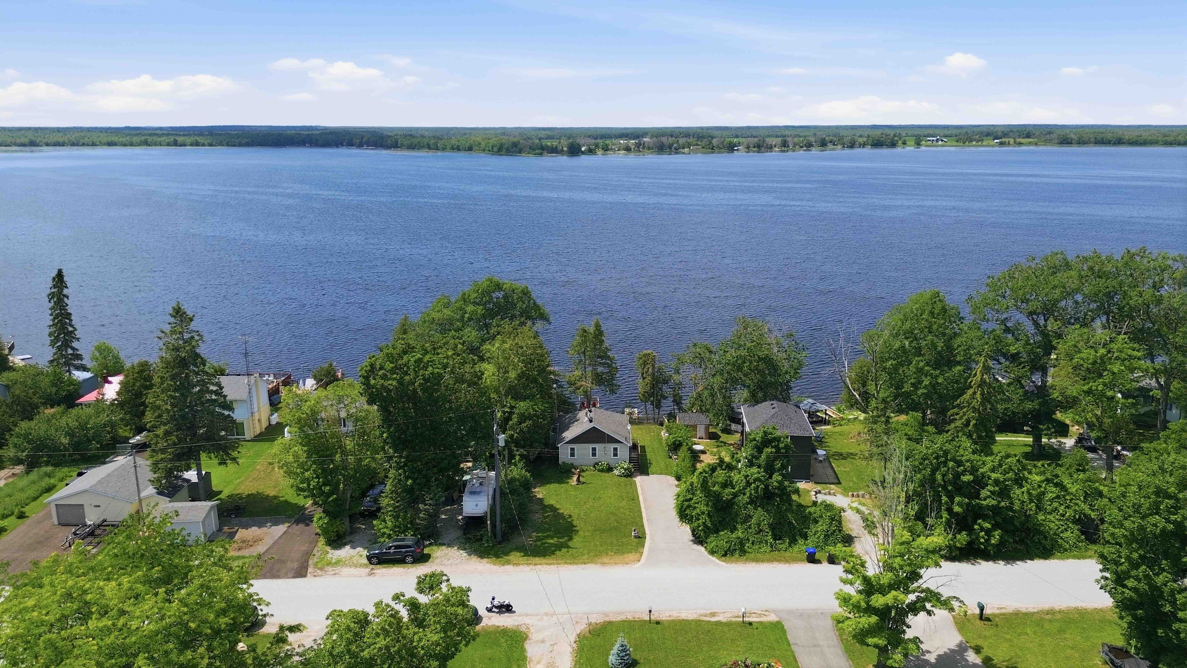 1048 Sylvan Glen Drive, Ramara, On L0k 1b0