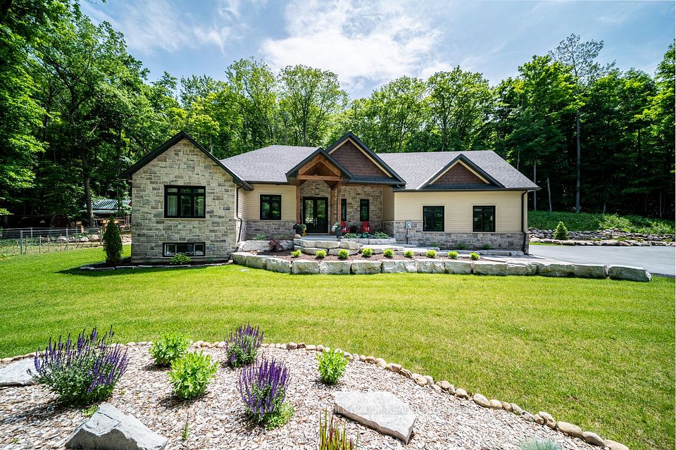 1087 Vindin Street, Midland, On L4r 4l9