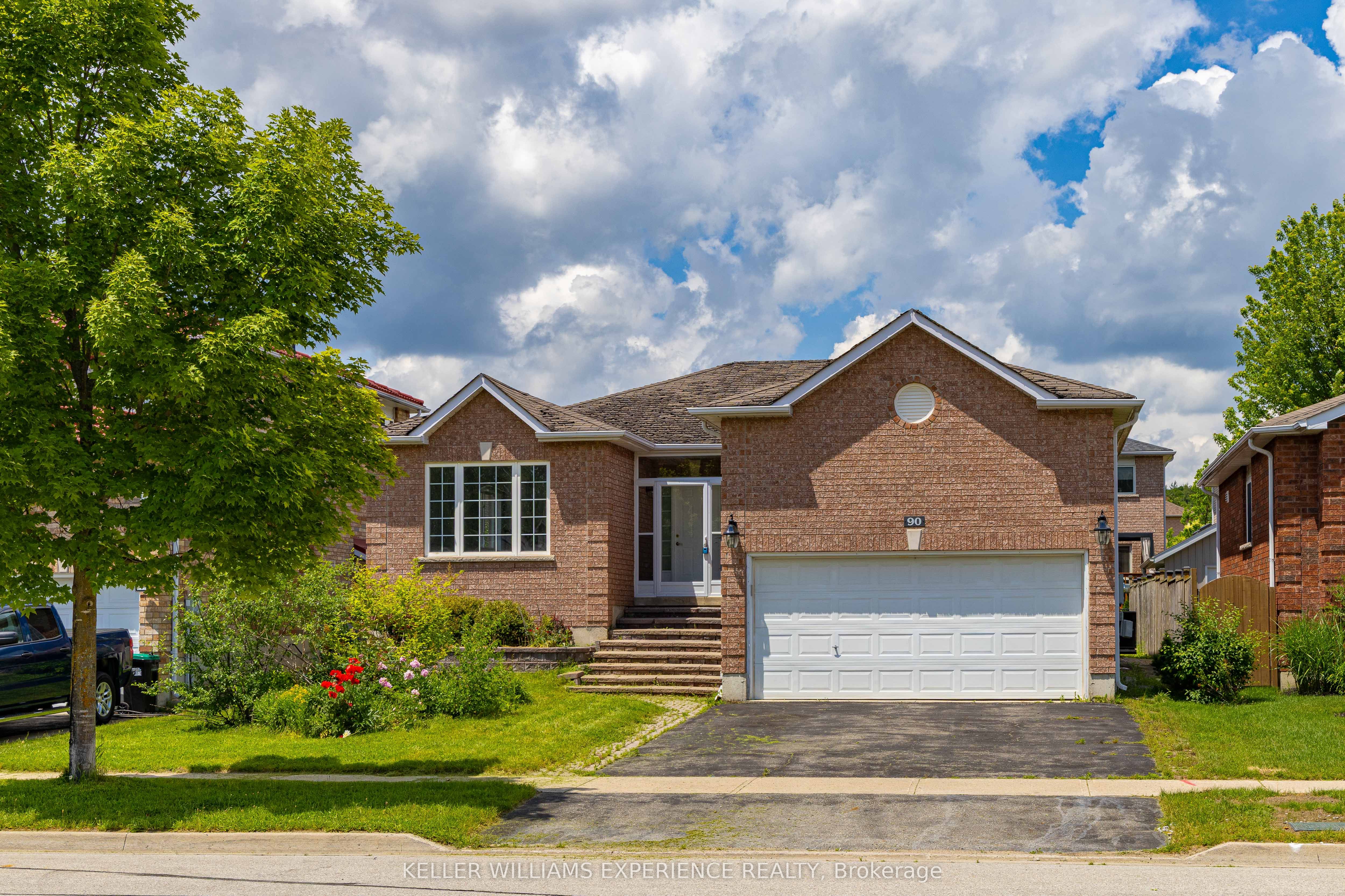 90 Sproule Drive, Barrie, On L4n 0w6
