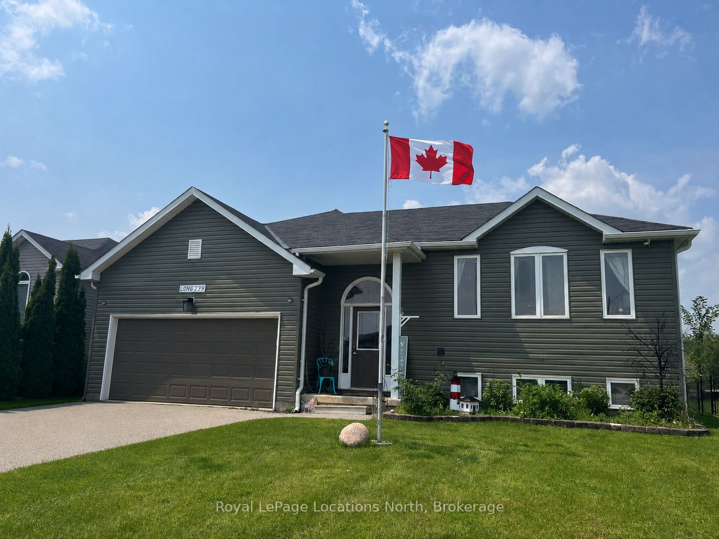 239 Atkinson Street, Clearview, On L0m 1s0