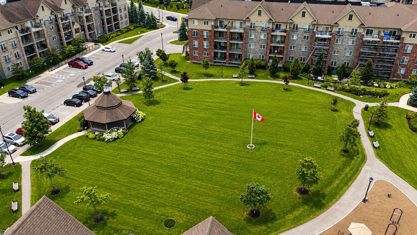 39 Ferndale Drive S 312, Barrie, On L4n 5t5