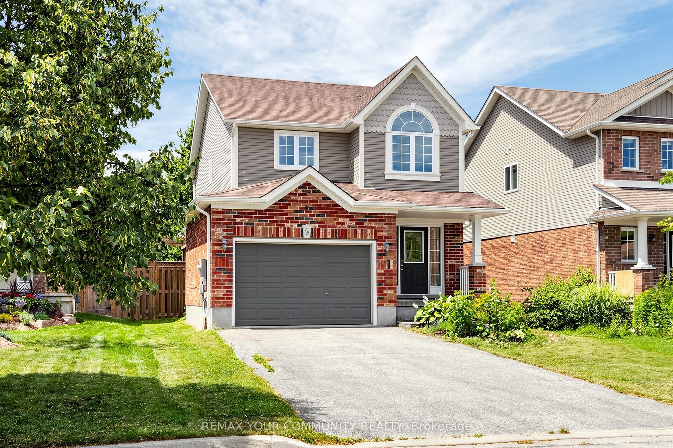 18 Davis Street, Collingwood, On L9y 0c9