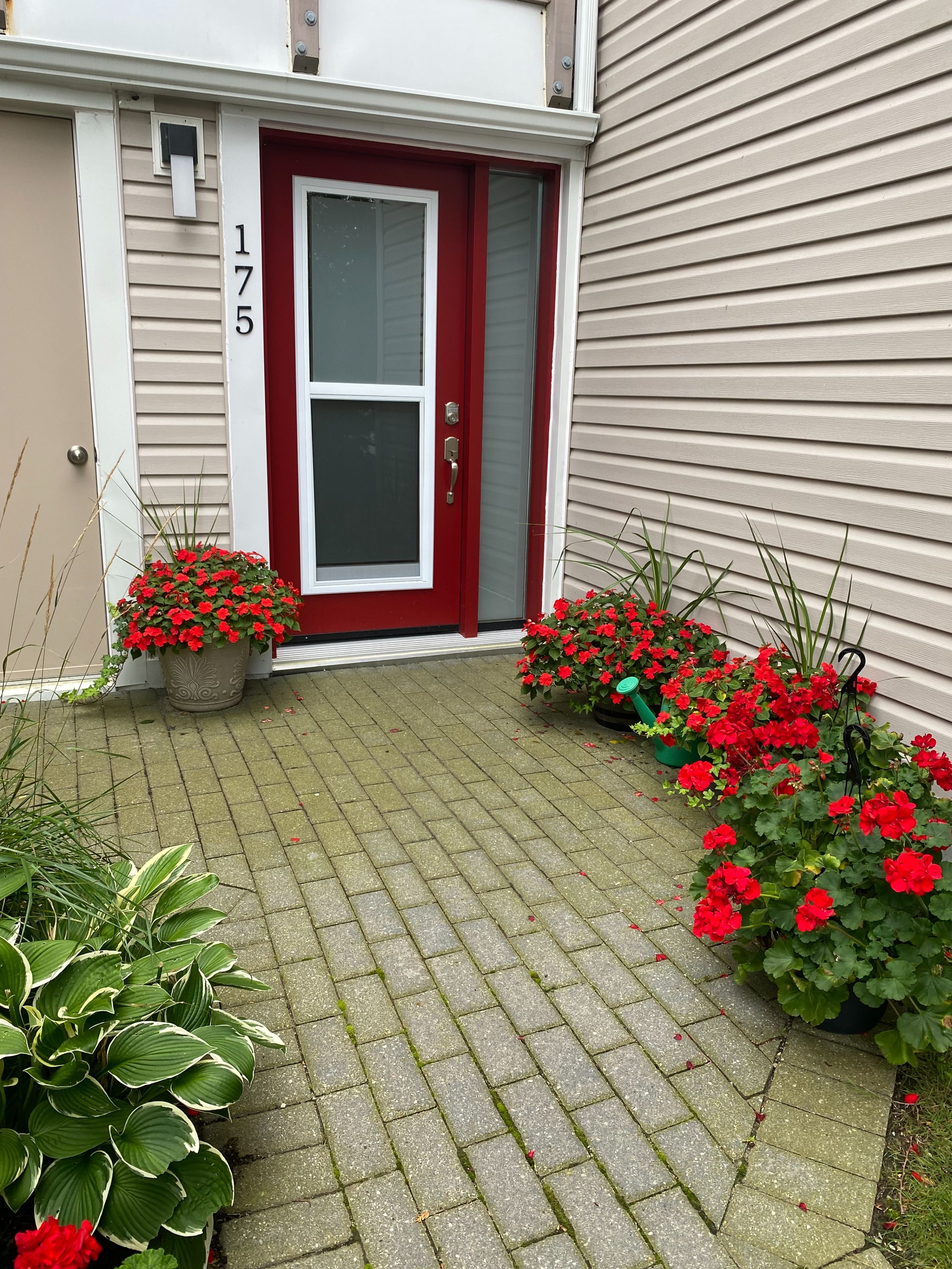 49 Trott Boulevard 175, Collingwood, On L9y 5b8