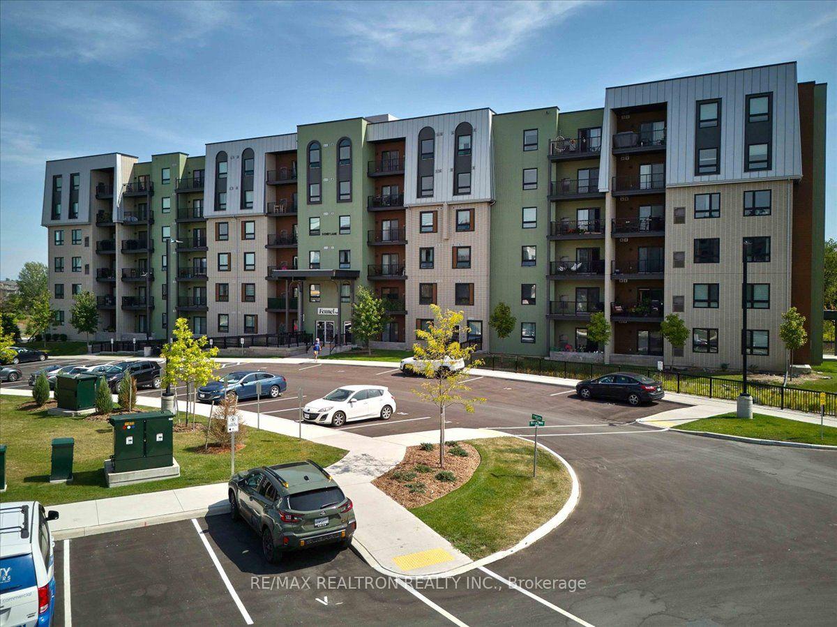 5 Chef Lane 114, Barrie, On L9j 0j8