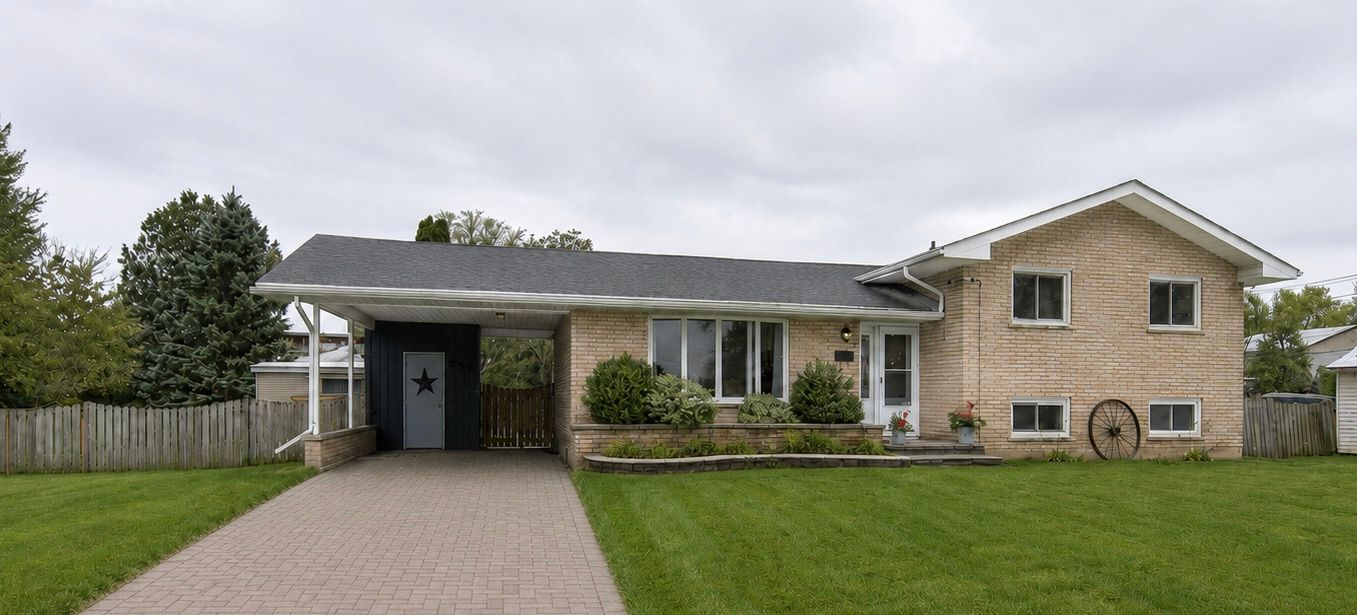 201 Point Street, Clearview, On L0m 1s0