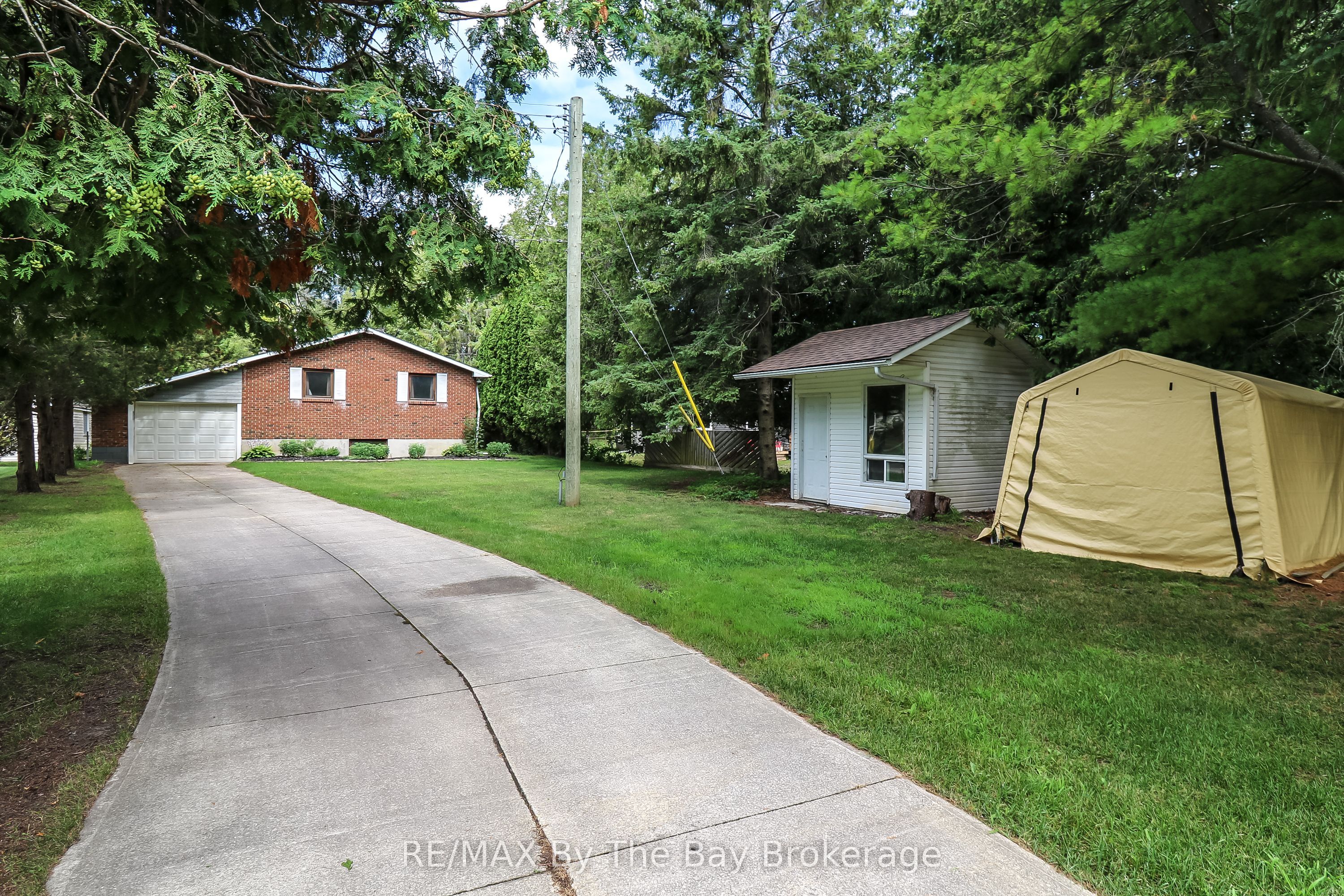 116 Stroud Crescent, Wasaga Beach, On L9z 2t4