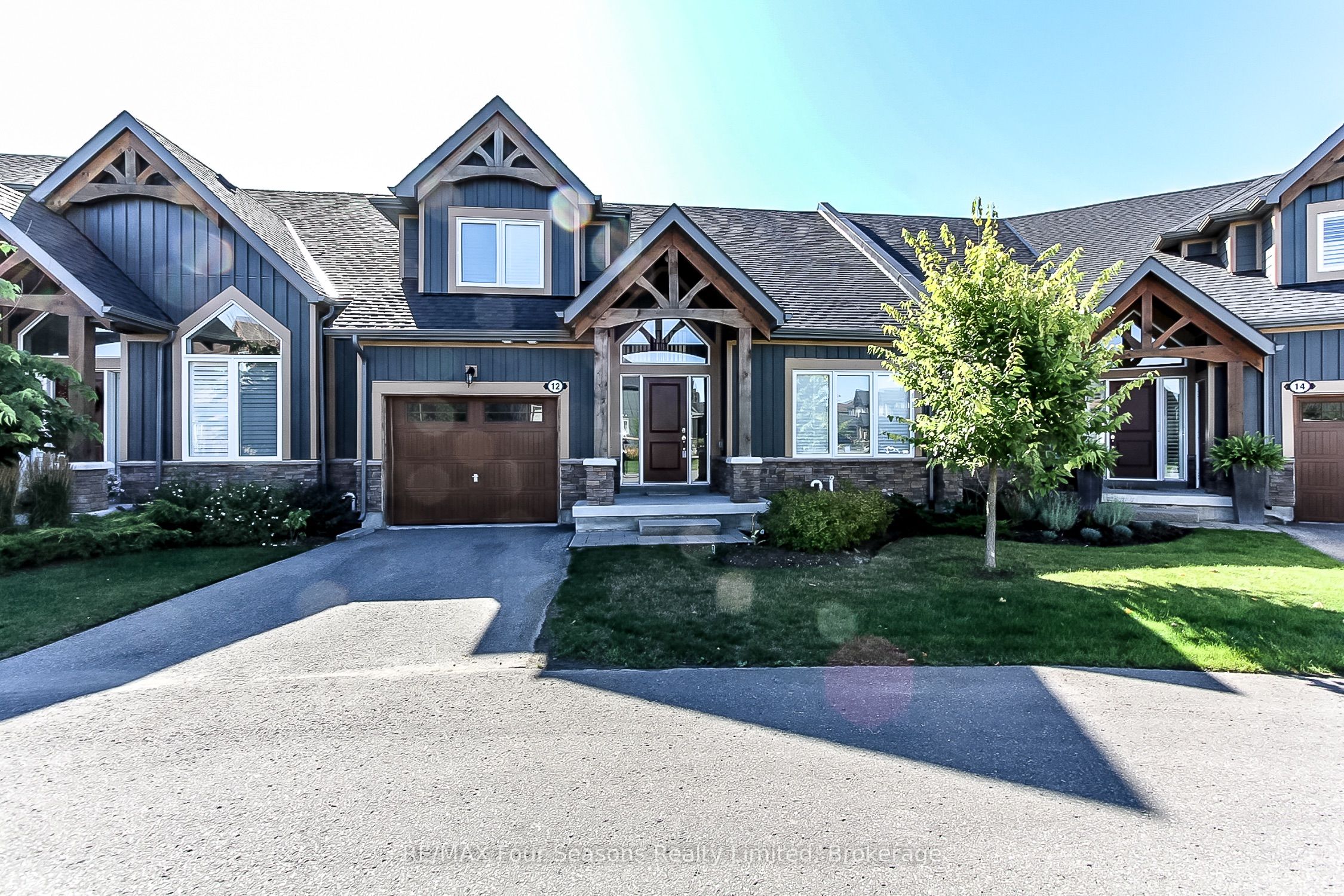 12 Robbie Way, Collingwood, On L9y 0x5