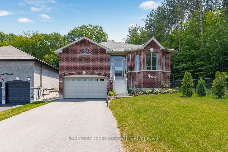 31 Revol Road, Penetanguishene, On L9m 0w8