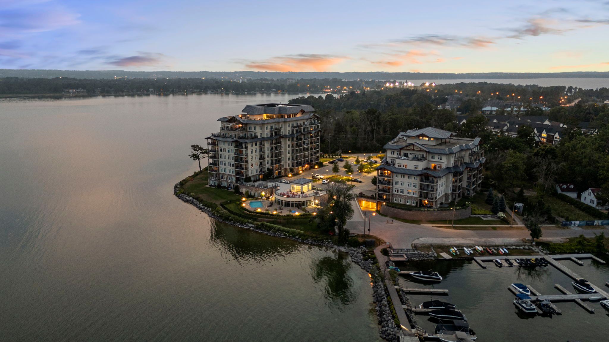 90 Orchard Point 311, Orillia, On L3v 8k4