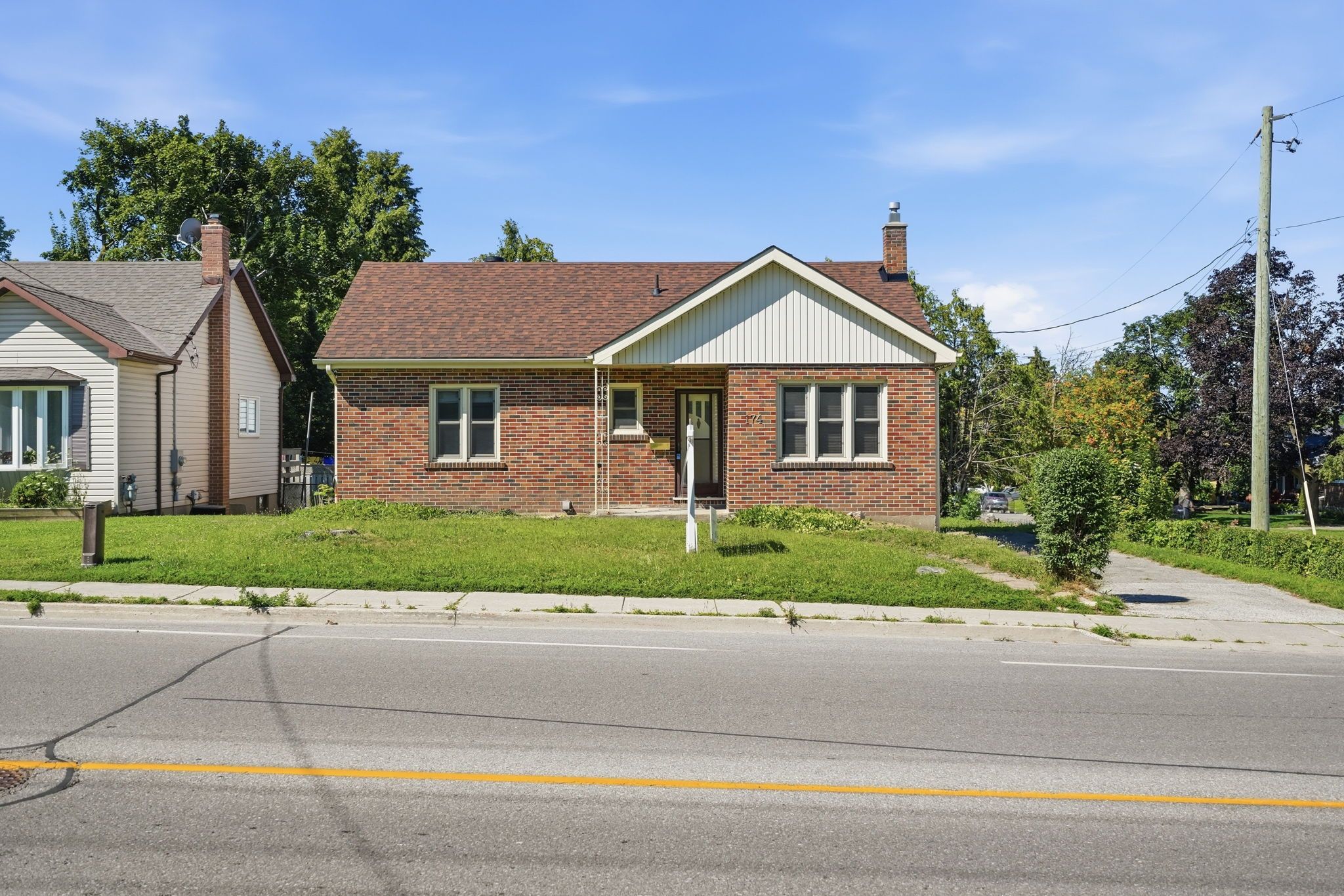 174 St Vincent Street, Barrie, On L4m 3z2