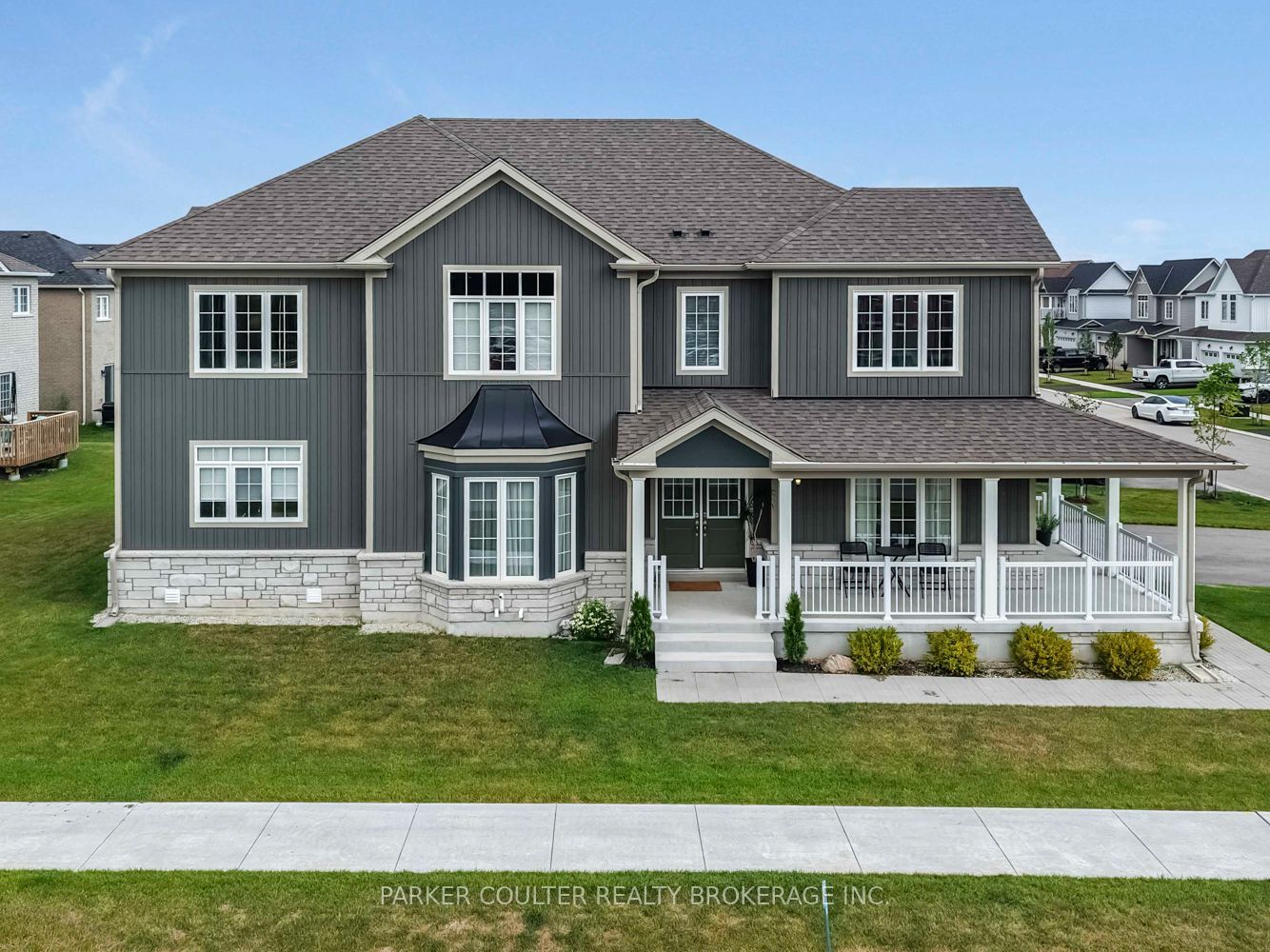 202 Clipper Drive, Clearview, On L0m 1s0
