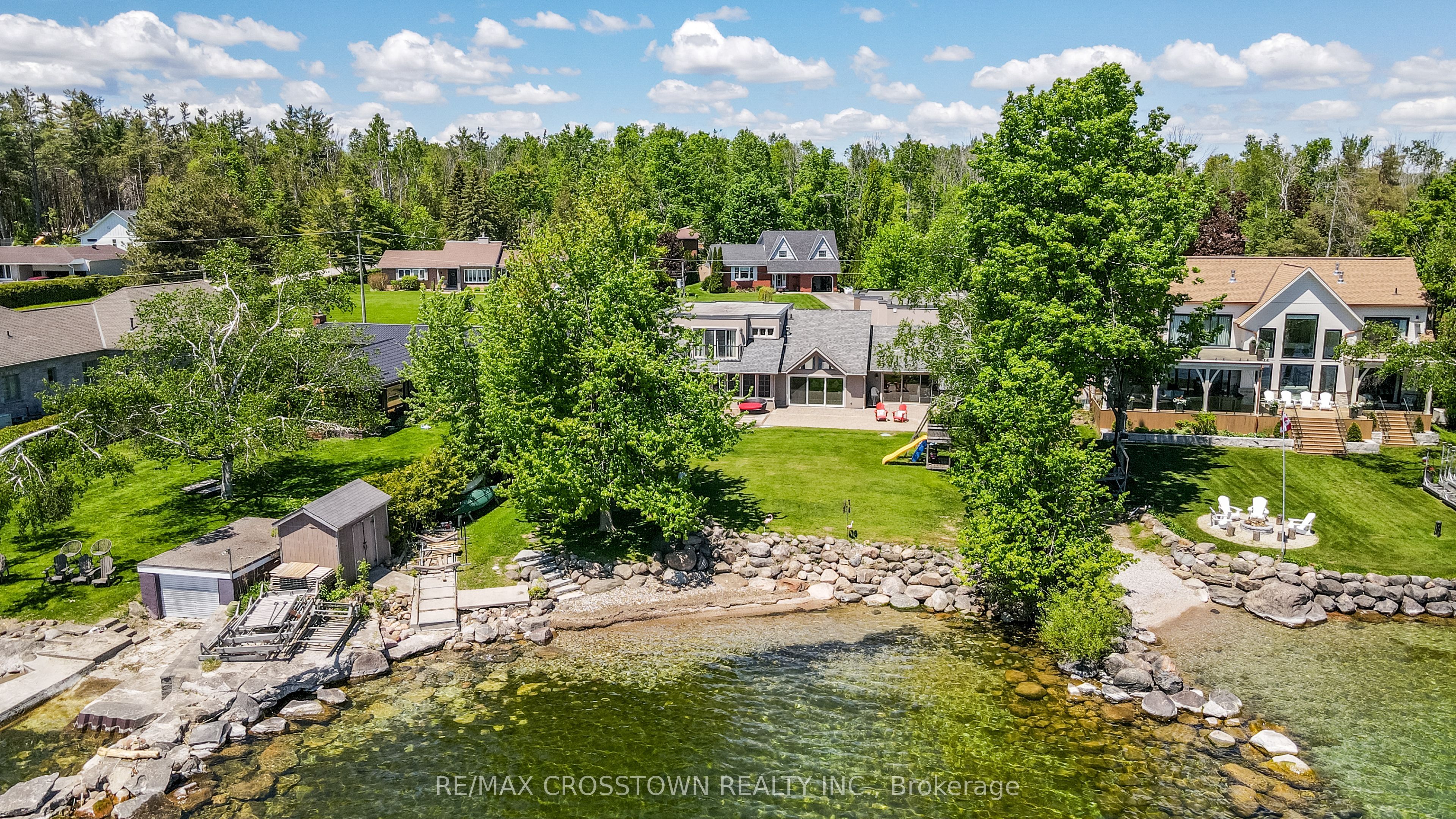 183 Lakeshore Road W, Oro-Medonte, On L0l 2e0