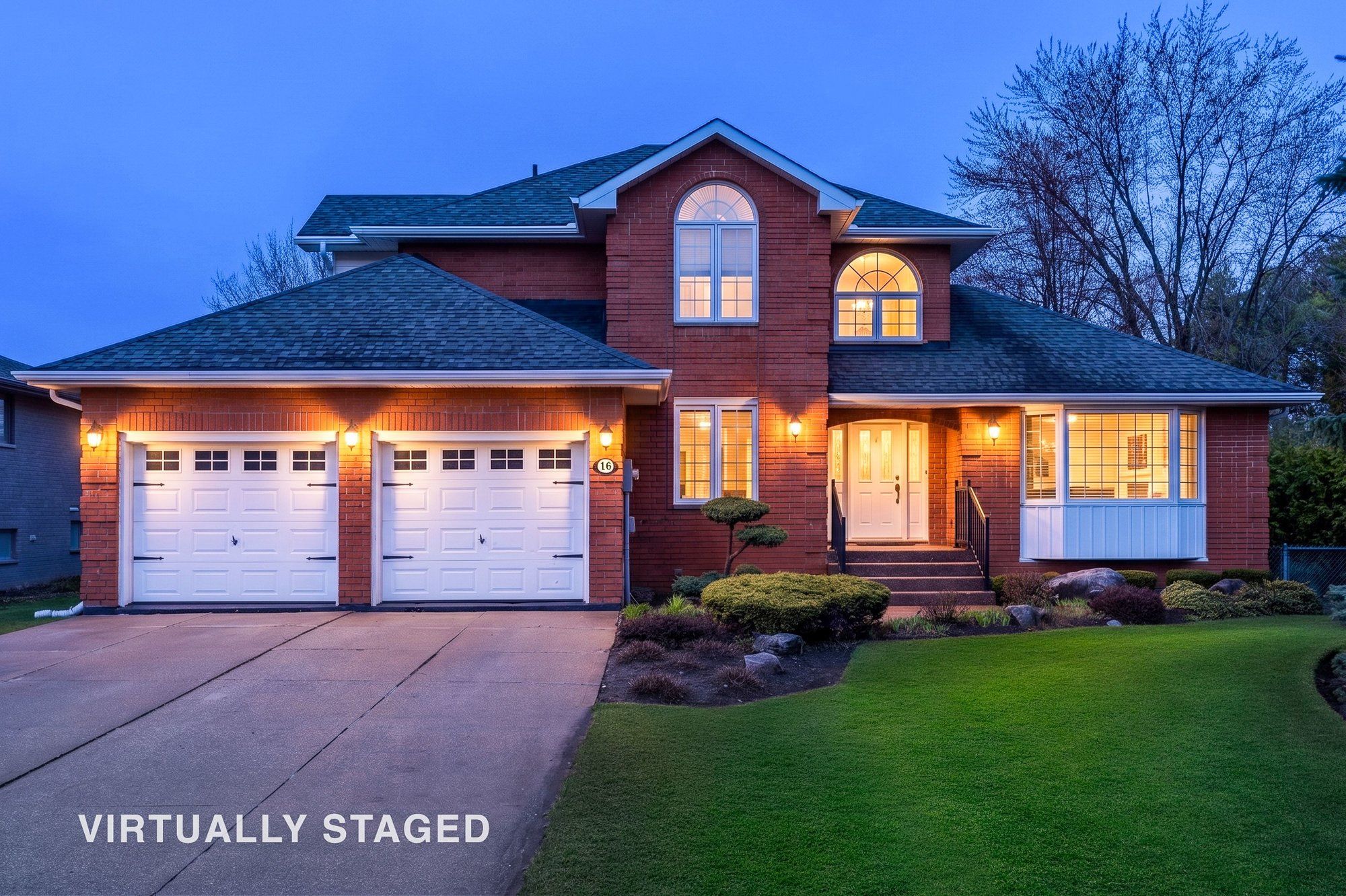 16 Carmichael Crescent, Collingwood, On L9y 4r6
