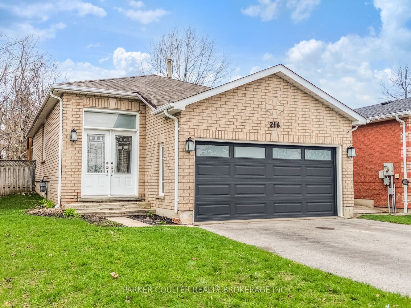 216 Mapleton Avenue, Barrie, On L4n 8t3