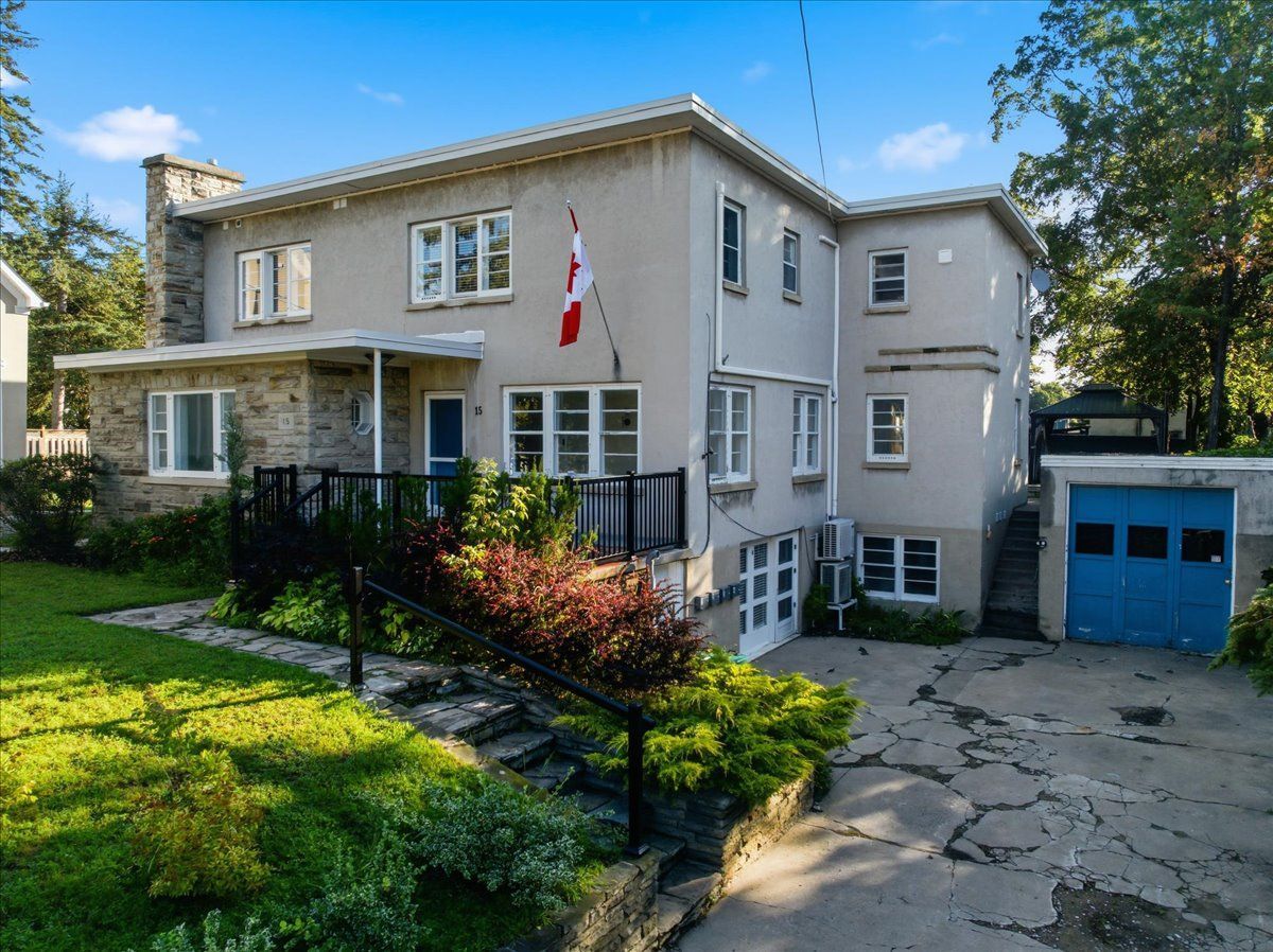 15 Parkside Drive 2, Barrie, On L4n 1w7