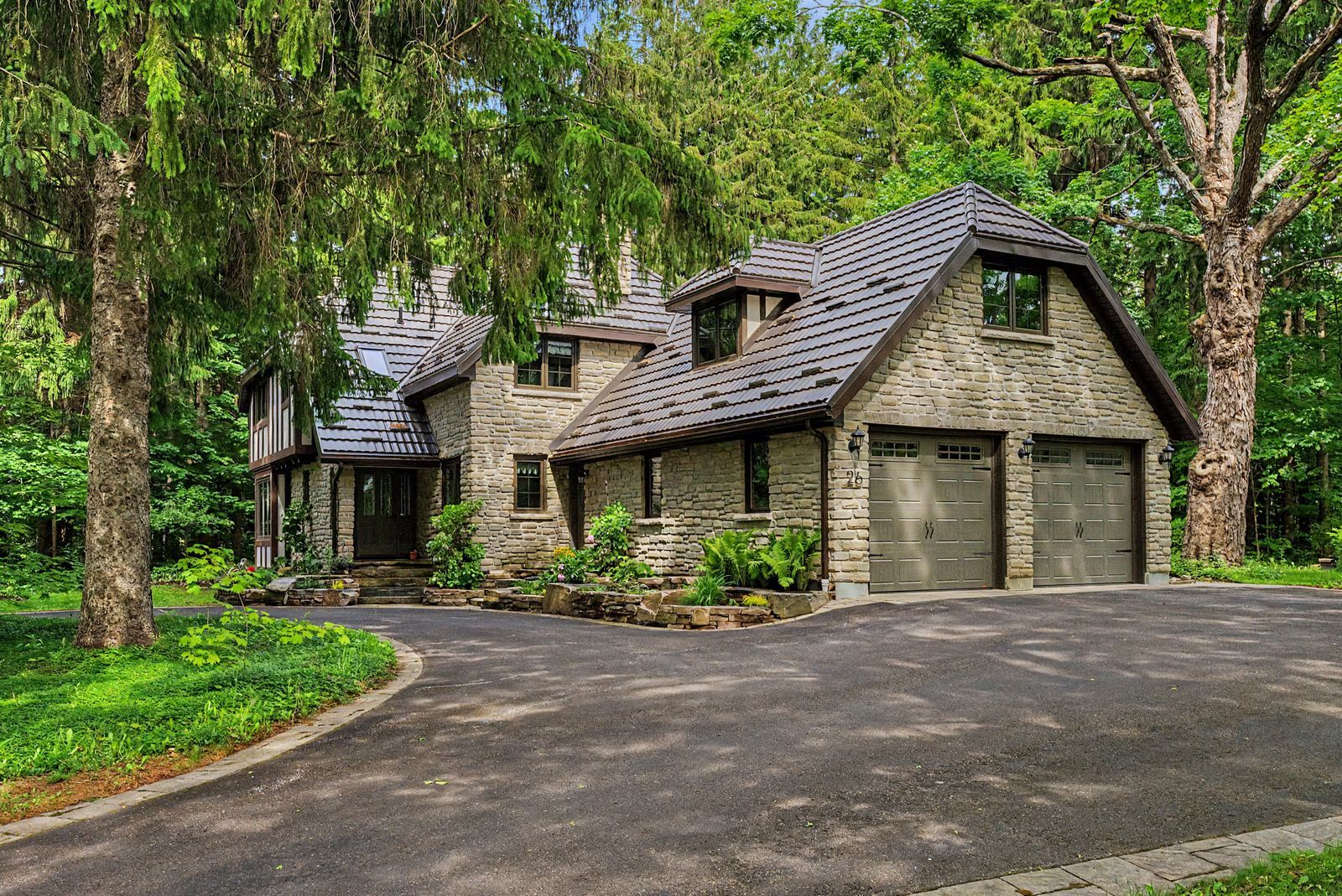 26 Cathedral Pines Road, Oro-Medonte, On L4m 4y8