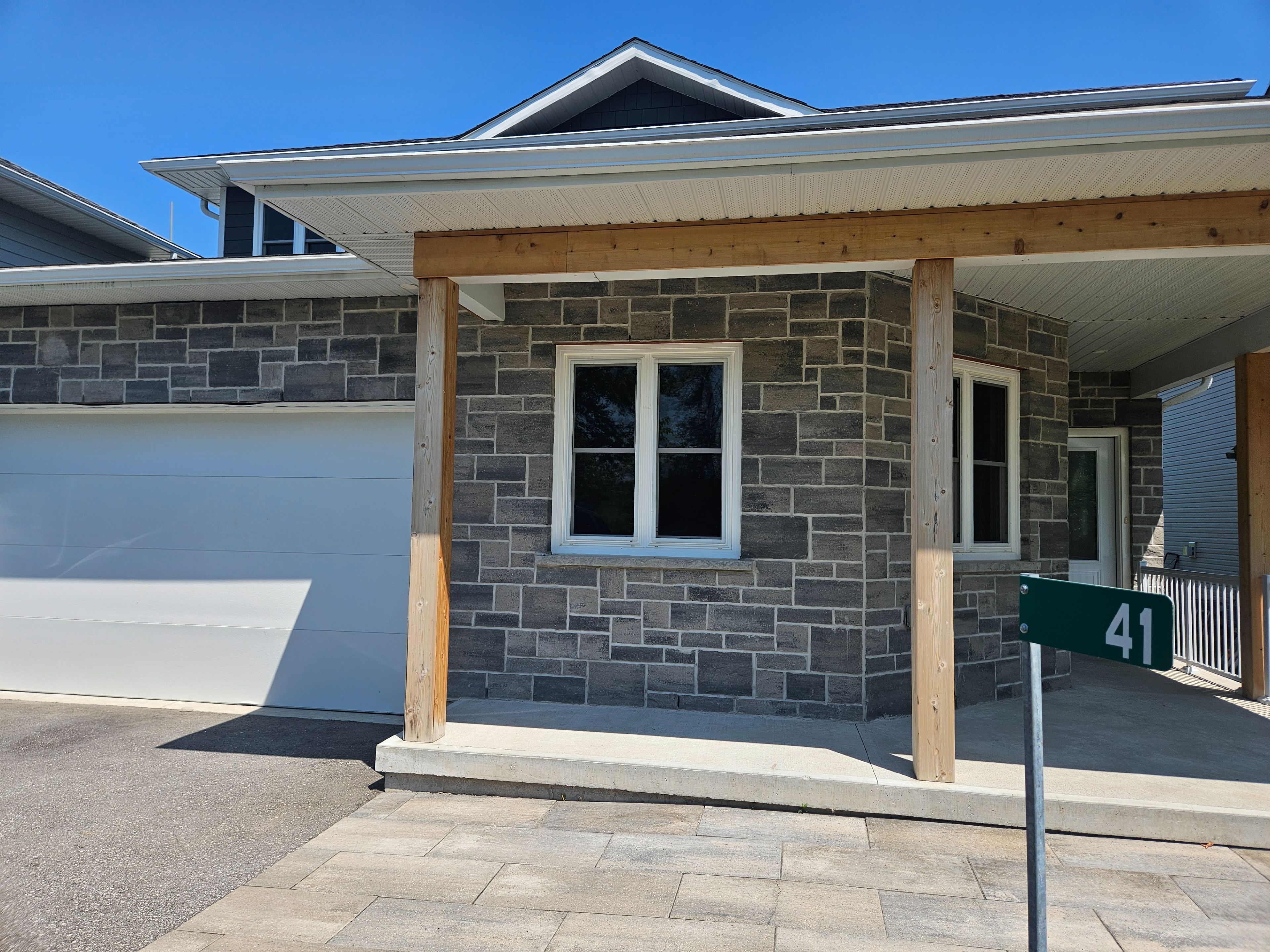 41 Rosy Beach Court, Ramara, On L0k 2b0