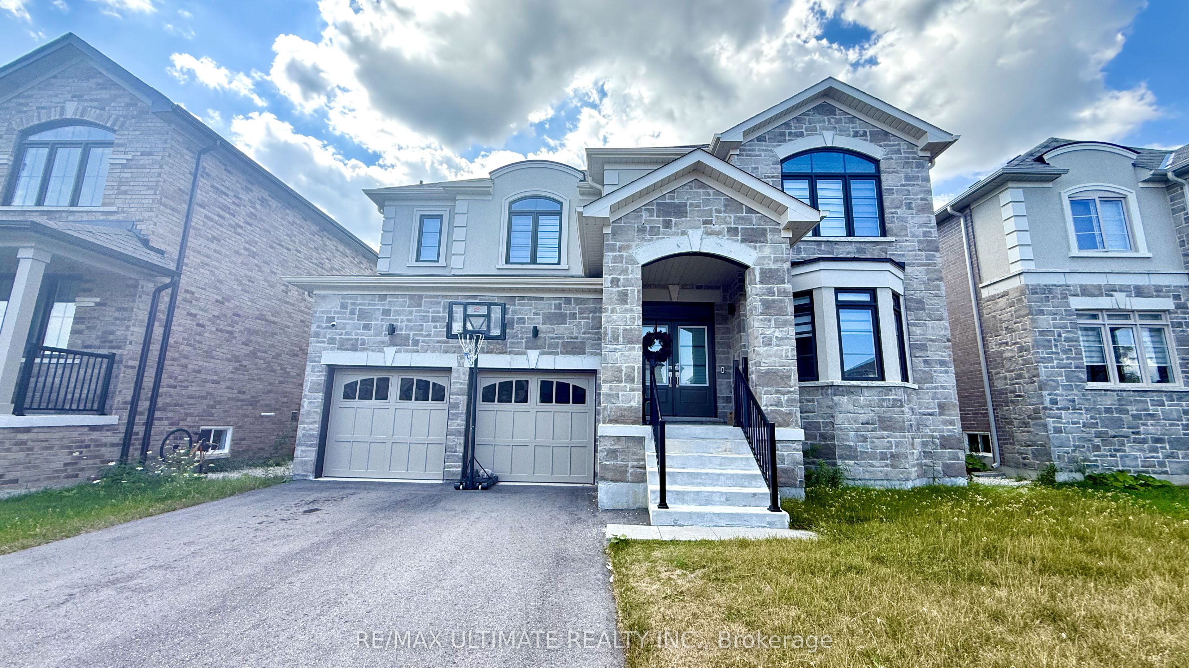 258 Warden Street, Clearview, On L0m 1s0