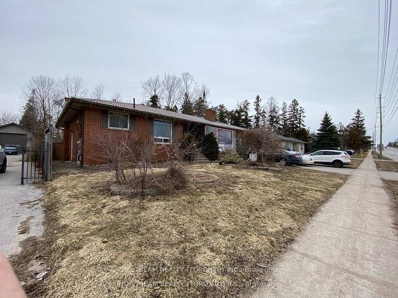 536 Big Bay Point Road, Barrie, On L4n 3z2
