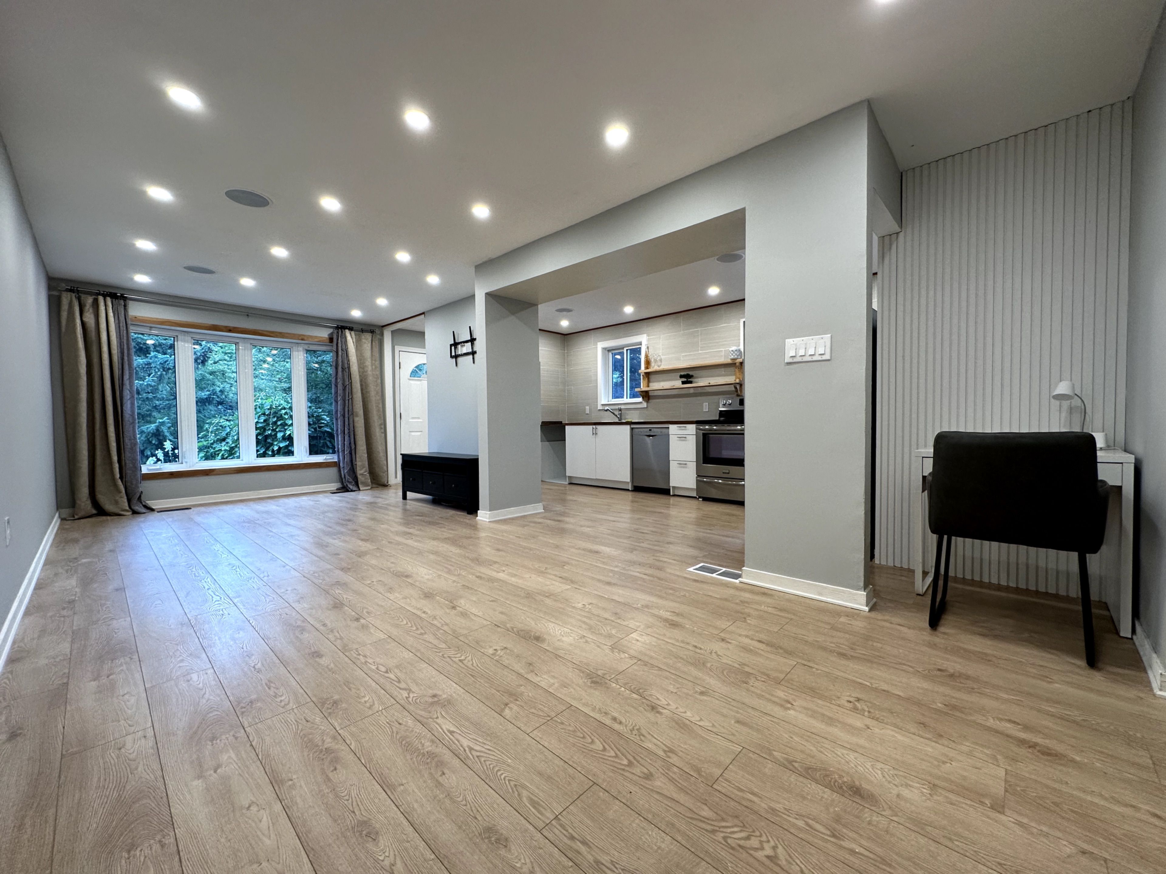 52 Charlbrook Avenue, Barrie, On L4m 2y4