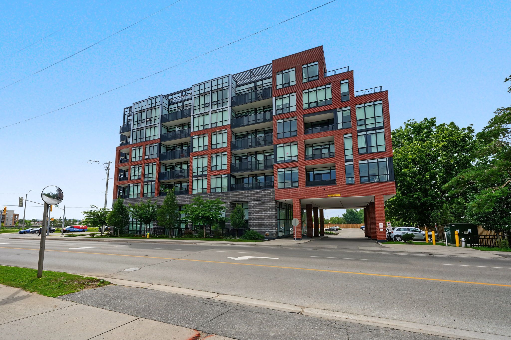 681 Yonge Street 418, Barrie, On L4n 4e8