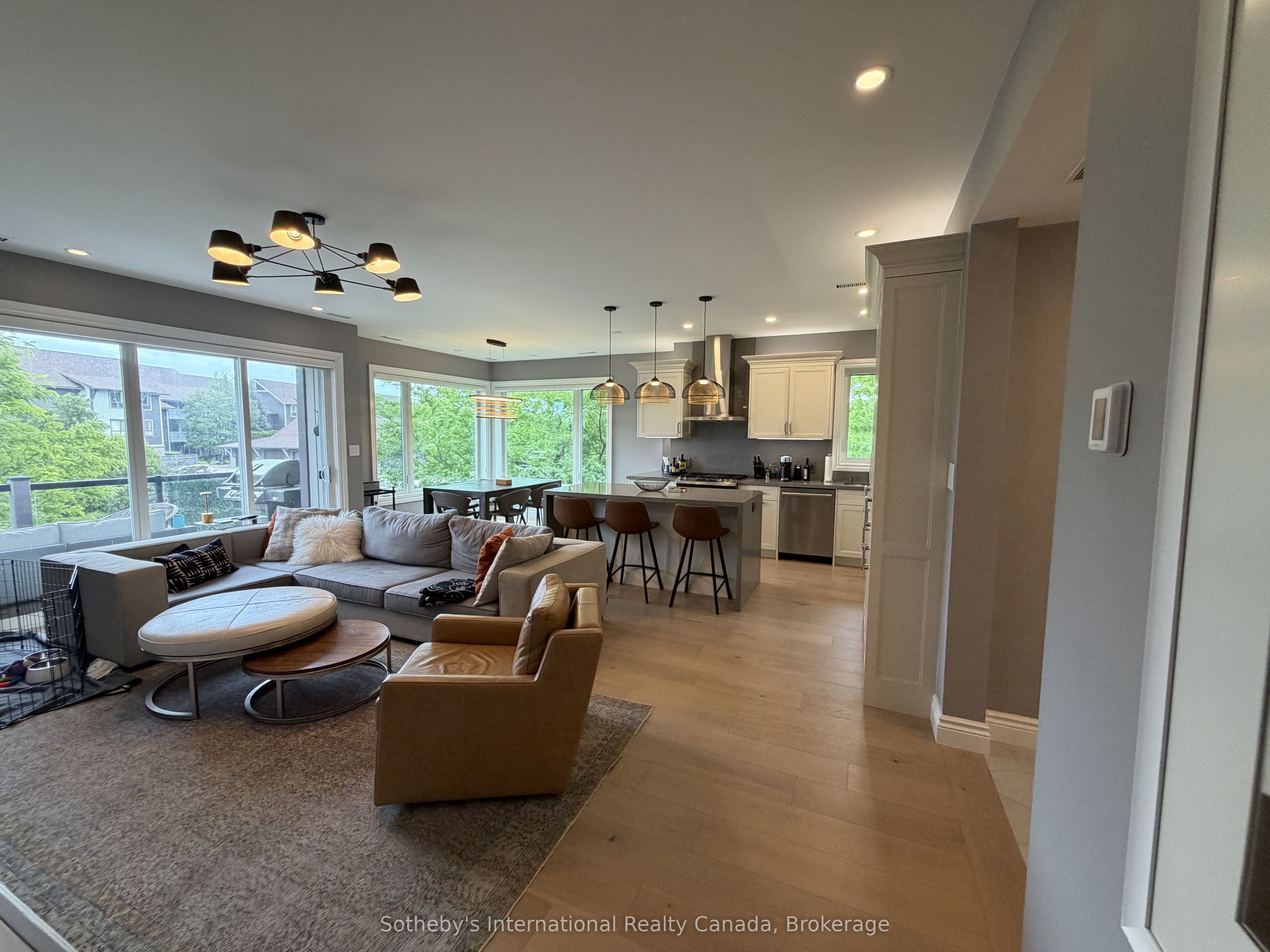 658 Johnston Park Avenue, Collingwood, On L9y 5c7