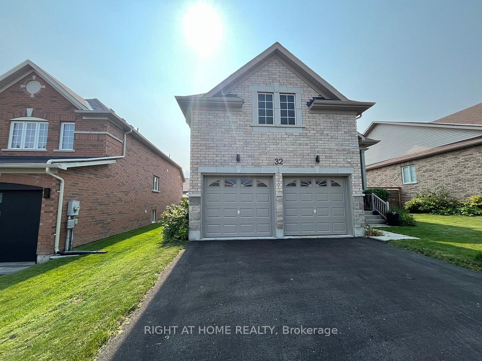 32 Middleton Drive, Wasaga Beach, On L9z 0g8