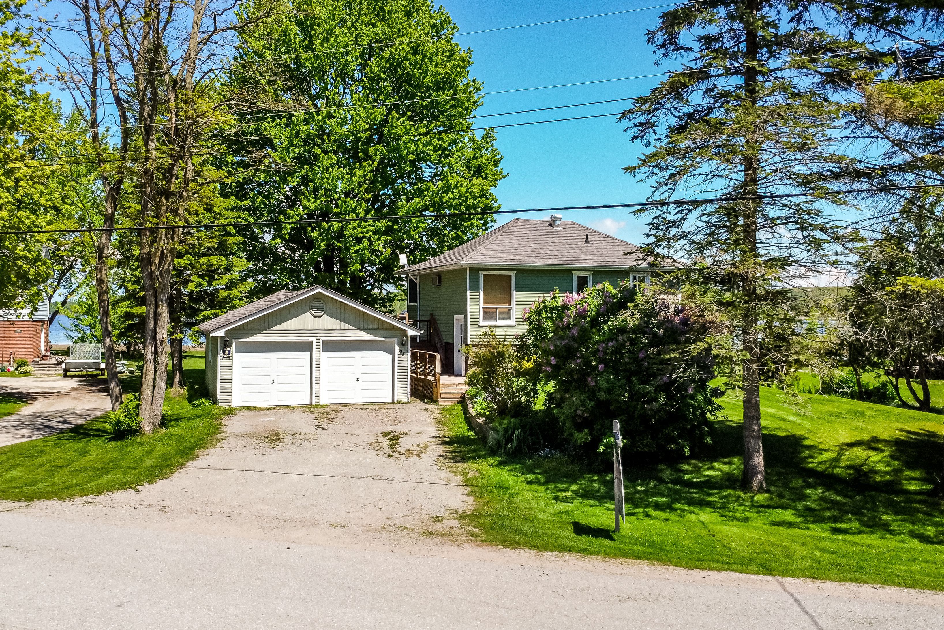 95 Maskinonge Road, Tay, On L0k 2a0