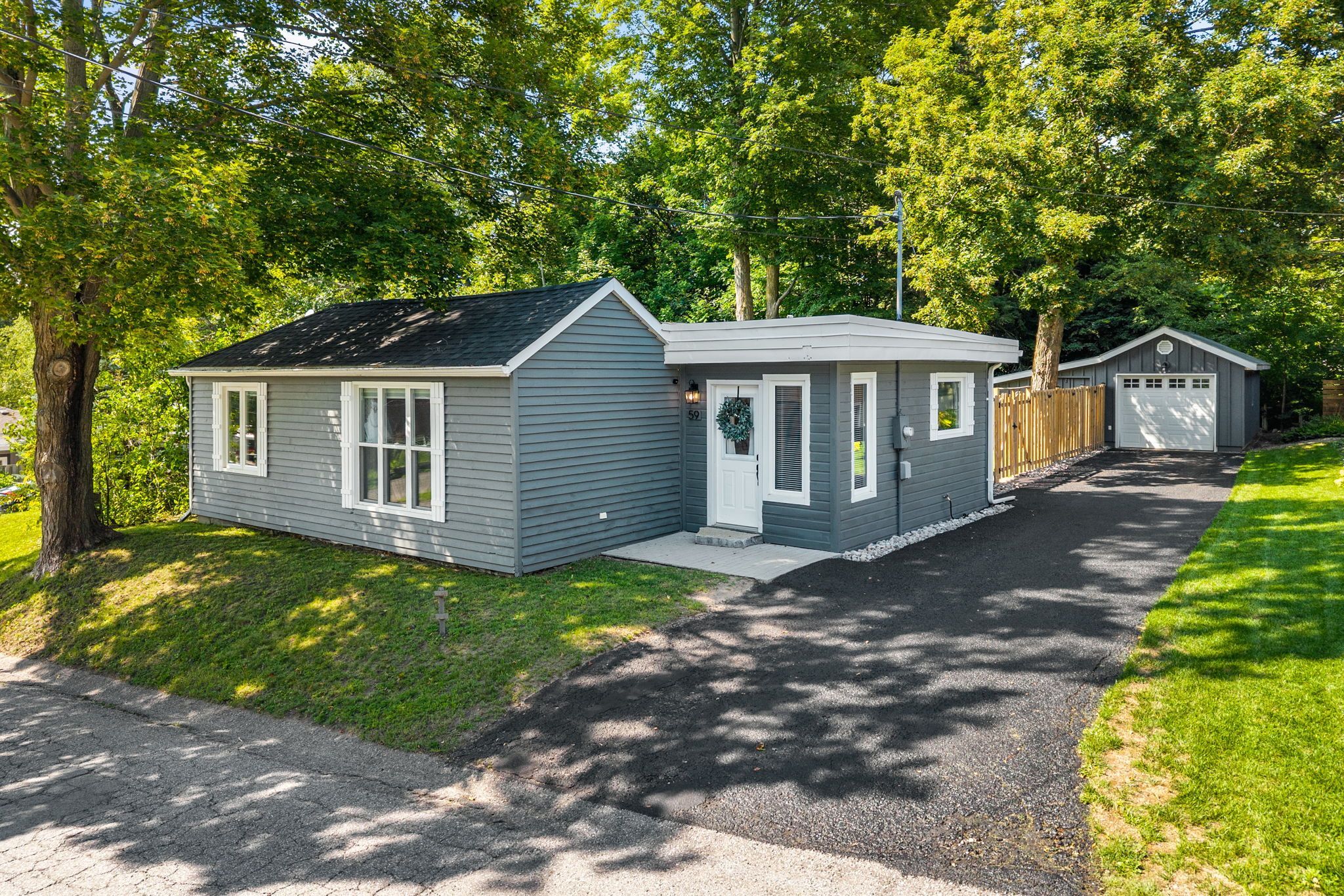 59 Broad Street, Penetanguishene, On L9m 1g4