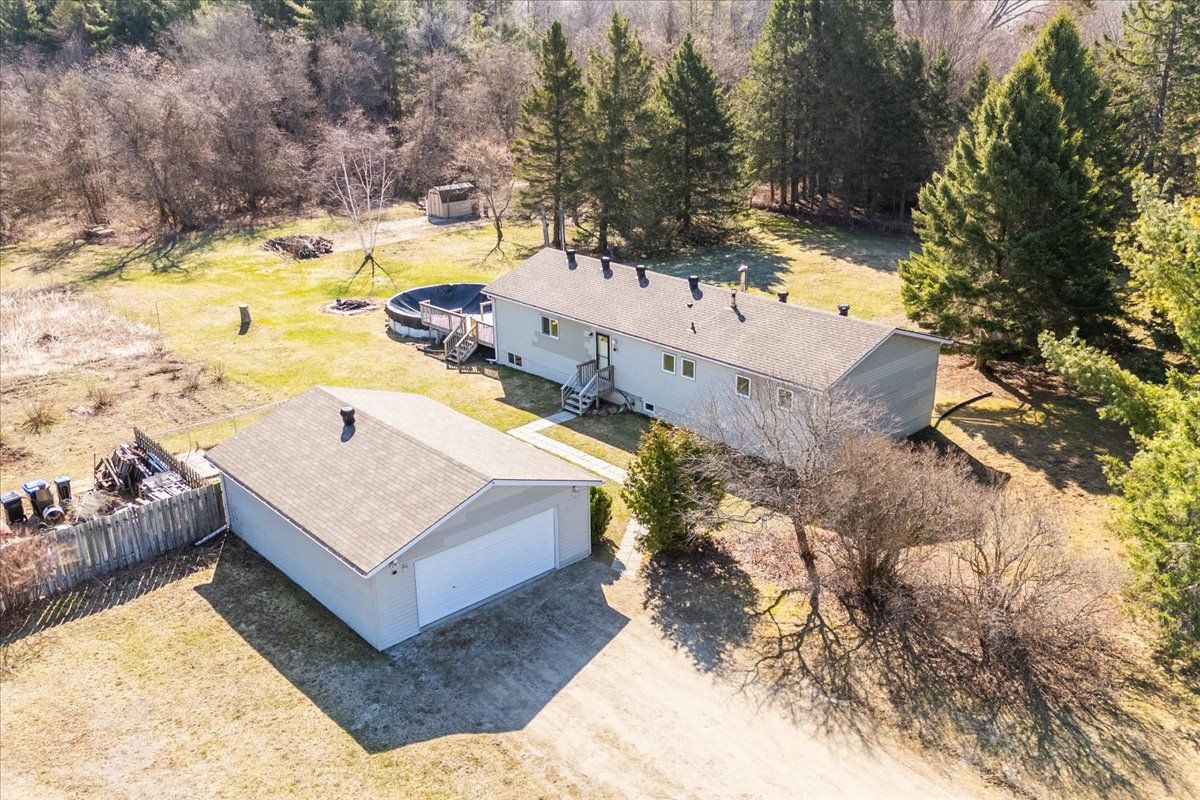 3679 Mccarthy Drive, Clearview, On L0m 1n0
