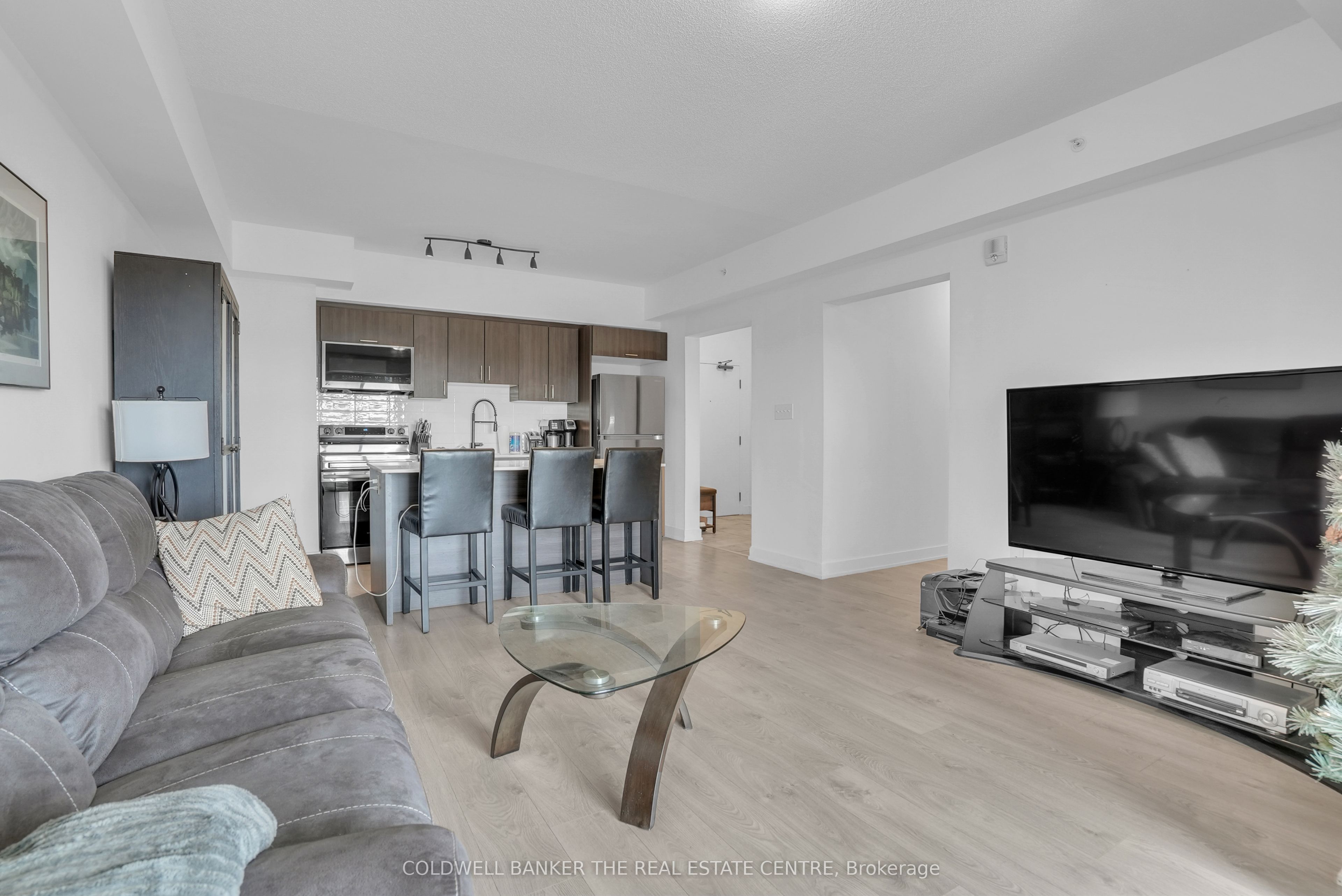5 Chef Lane 512, Barrie, On L9j 0j8