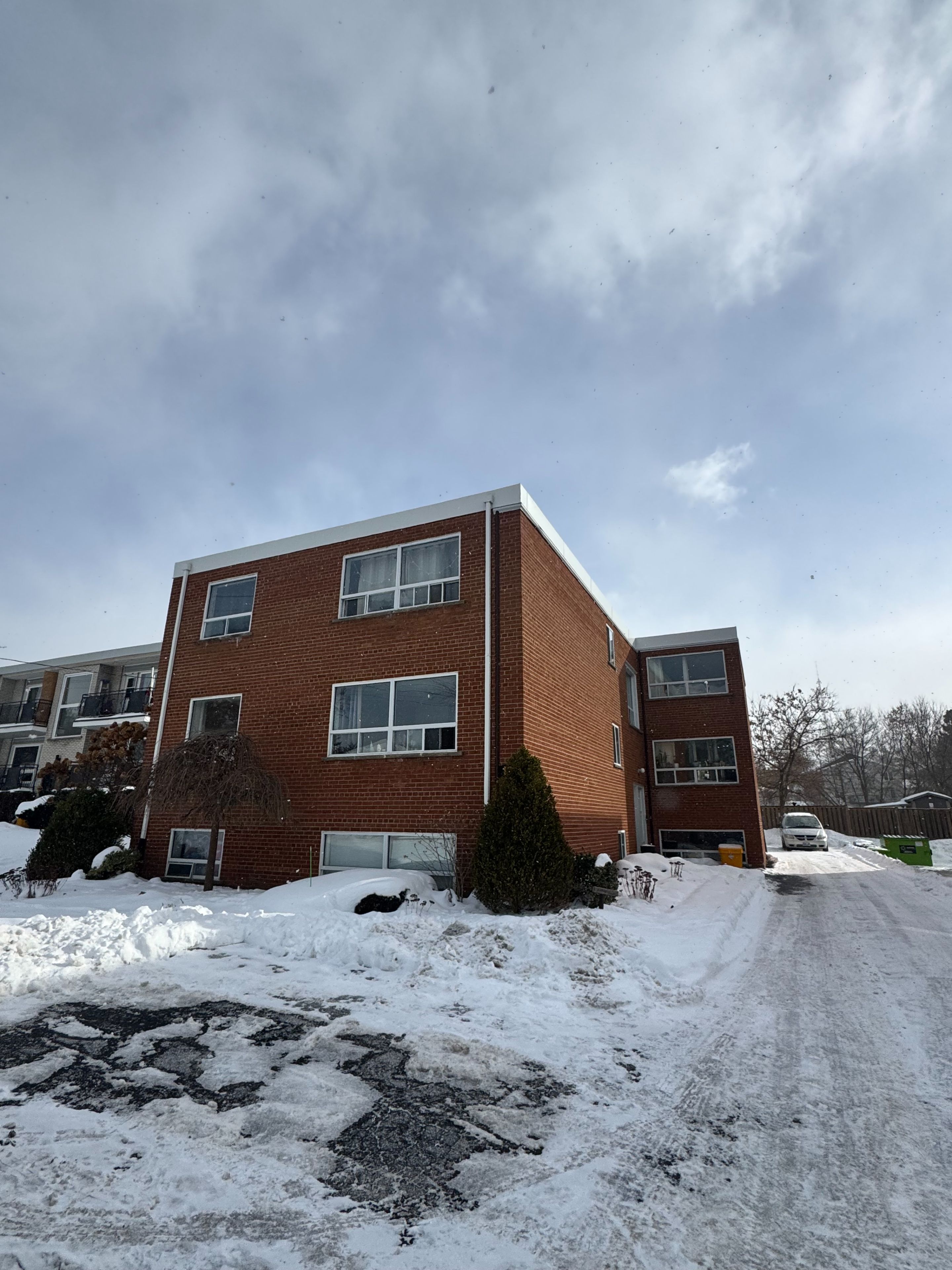 13 Queen Street 1, Barrie, On L4m 1y9