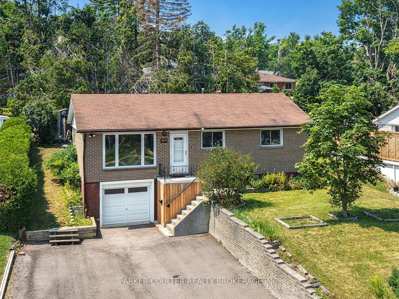 636 Mississaga Street W, Orillia, On L3v 3c6