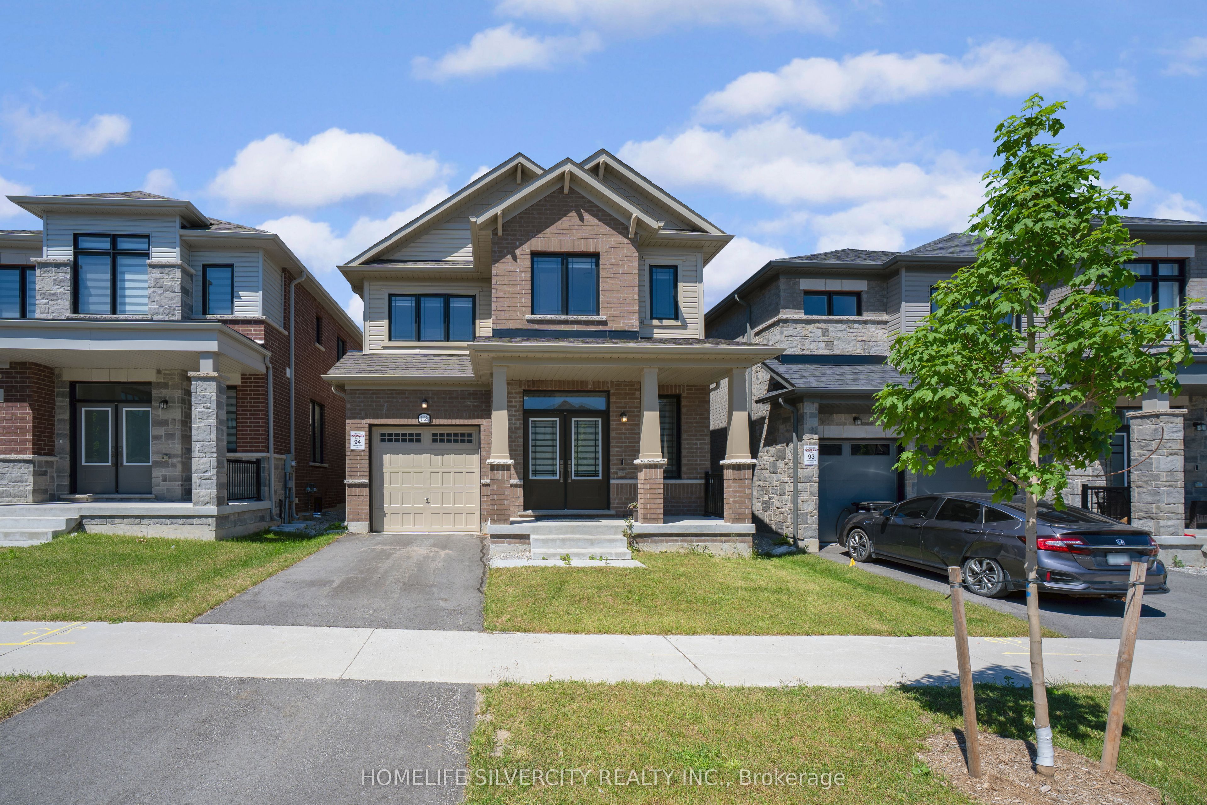 12 Kingsbury Trail, Barrie, On L9j 0w9
