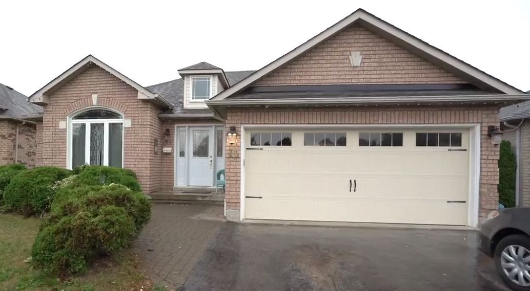 10 Summerset Drive Lower, Barrie, On L4n 9l7