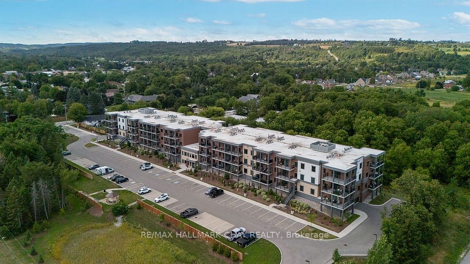 121 Mary Street 203, Clearview, On L0m 1g0