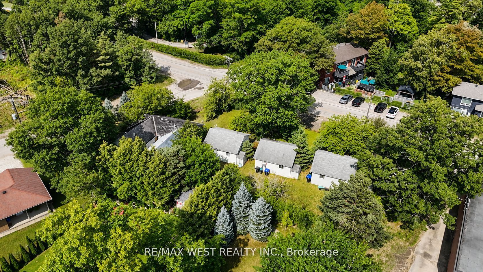 195 Dunkerron Avenue, Wasaga Beach, On L9z 2g8