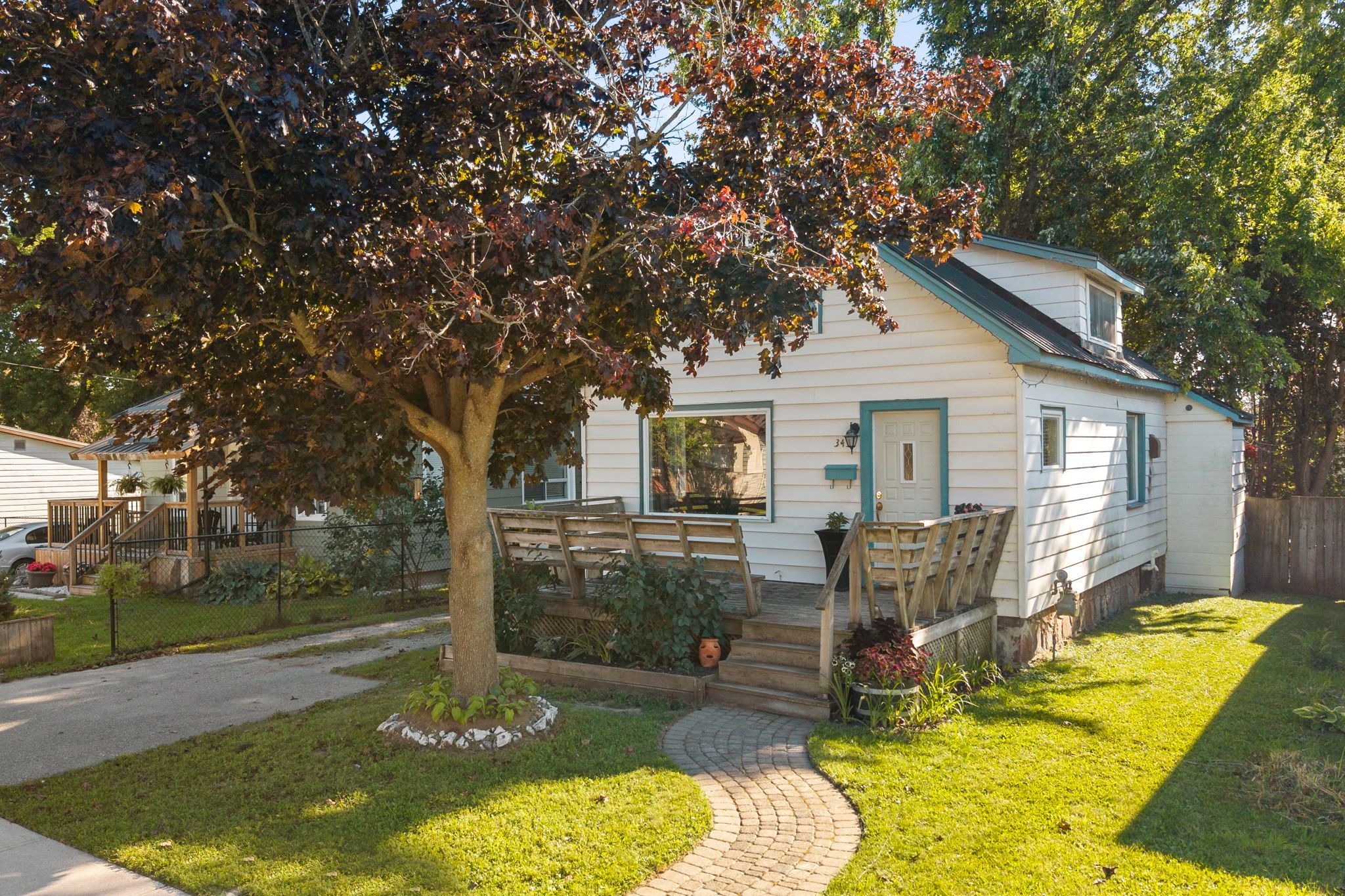 345 East Street, Orillia, On L3v 4c4