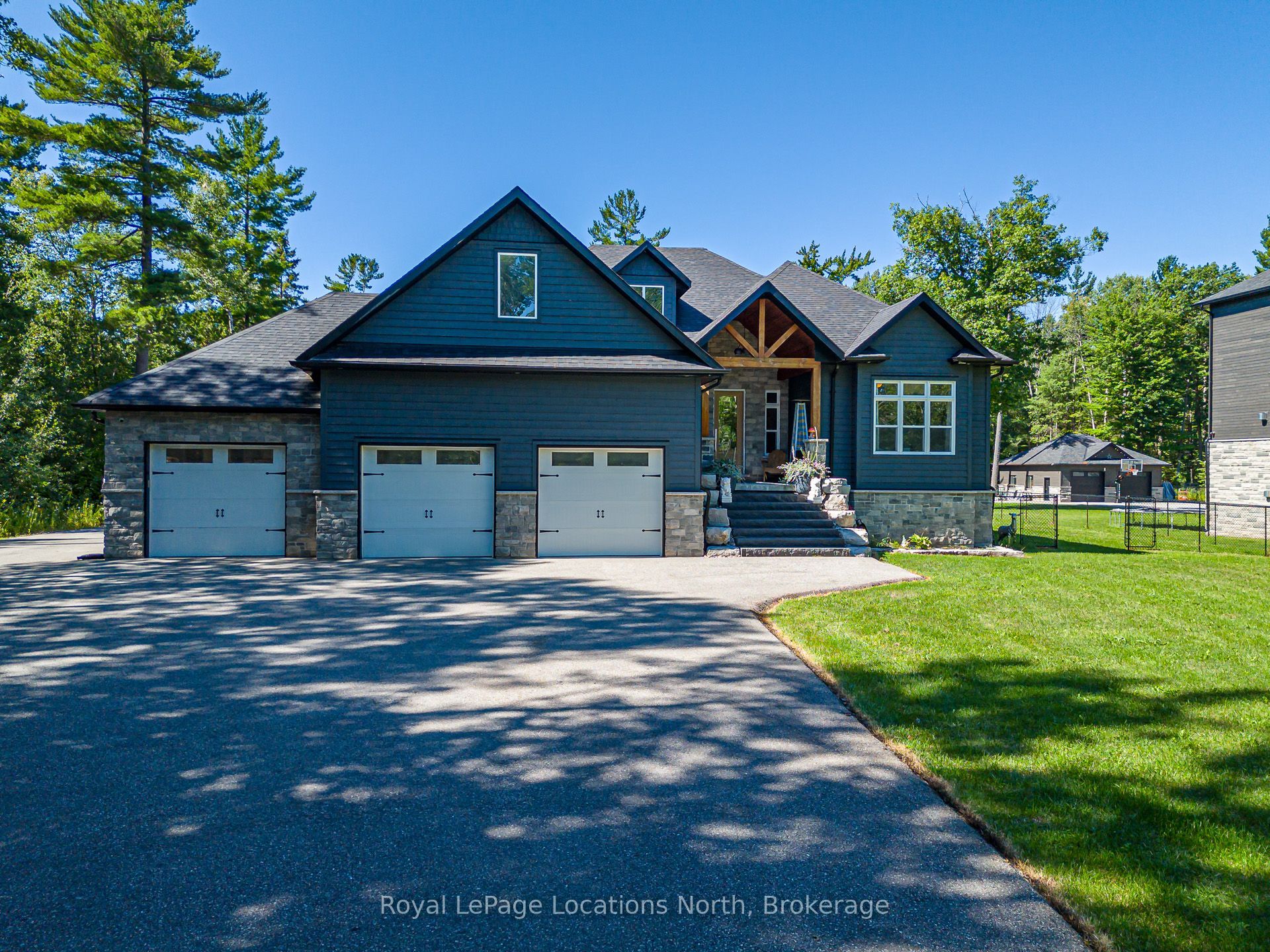 26 Spruce Street, Tiny, On L0l 1p1