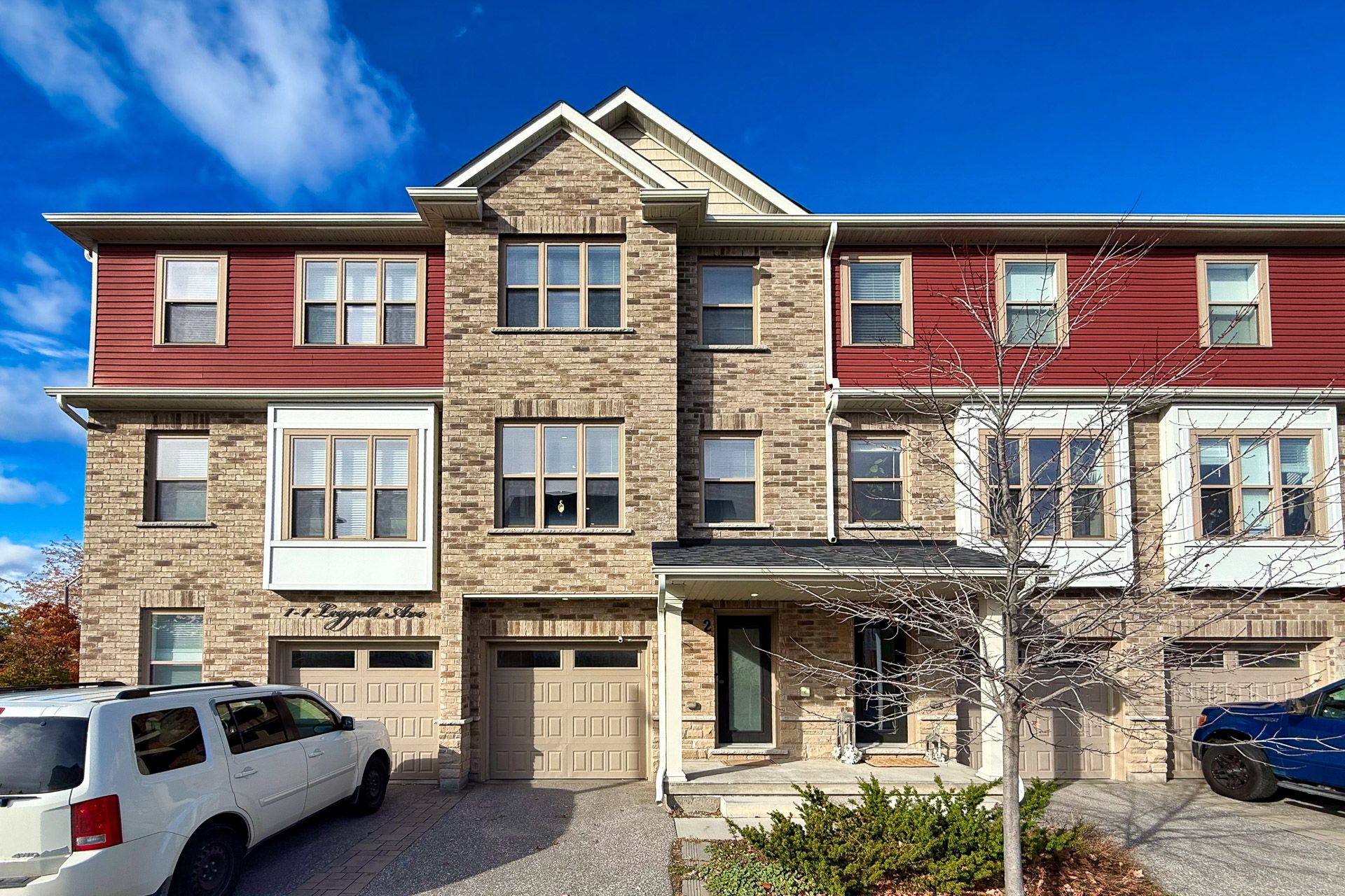 1 Leggott Avenue 2, Barrie, On L4n 6b1