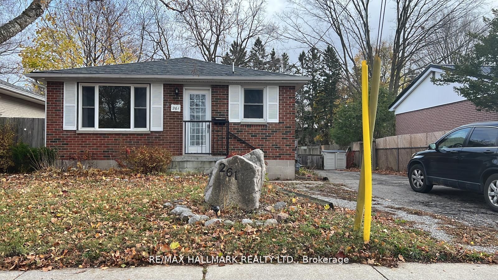 261 Wellington Street E Main, Barrie, On L4m 2e4